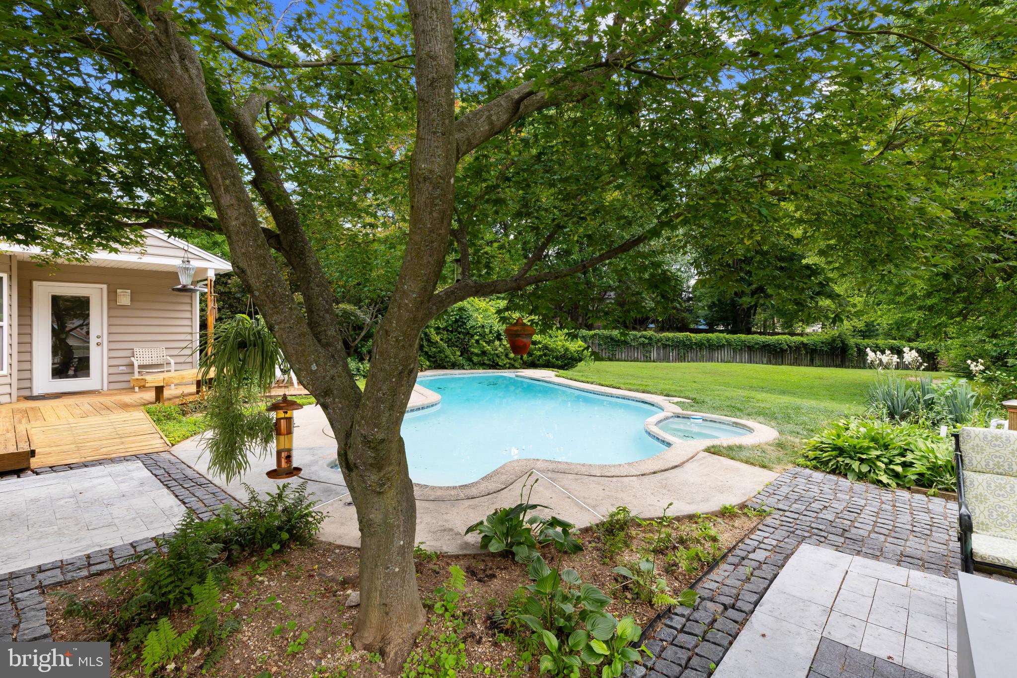 CHATEAU VALLEY - Residential