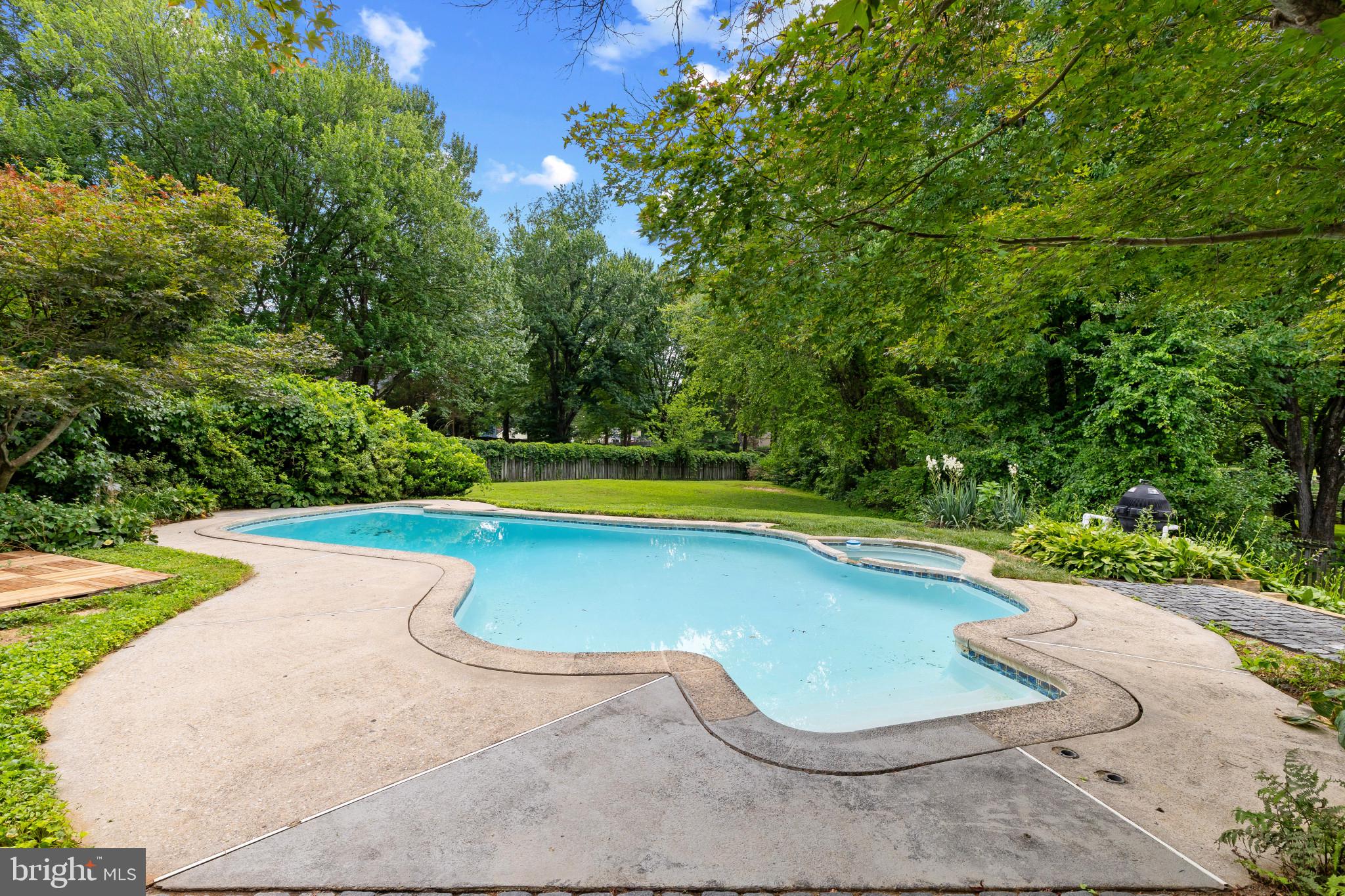 CHATEAU VALLEY - Residential