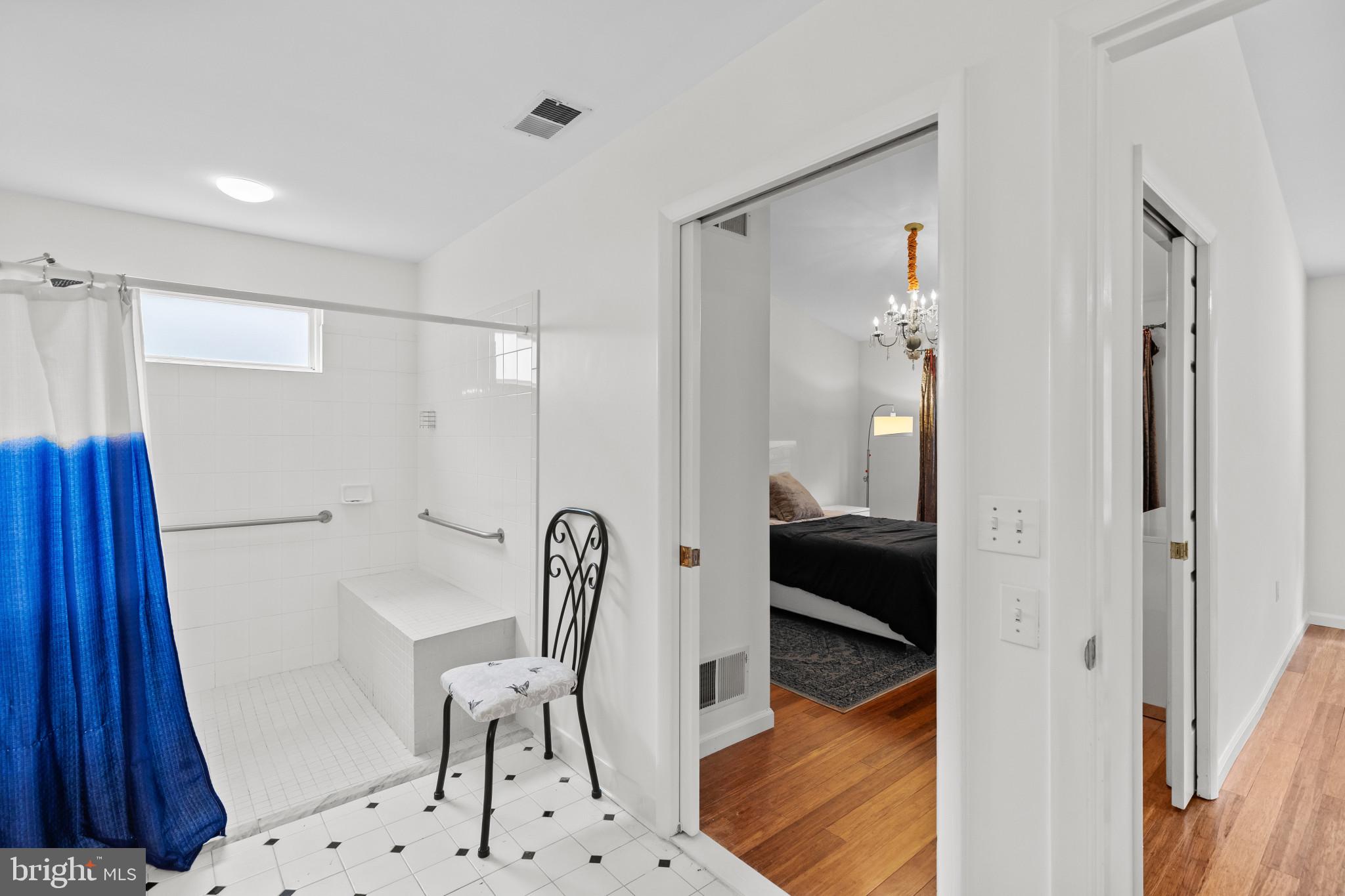 CHATEAU VALLEY - Residential