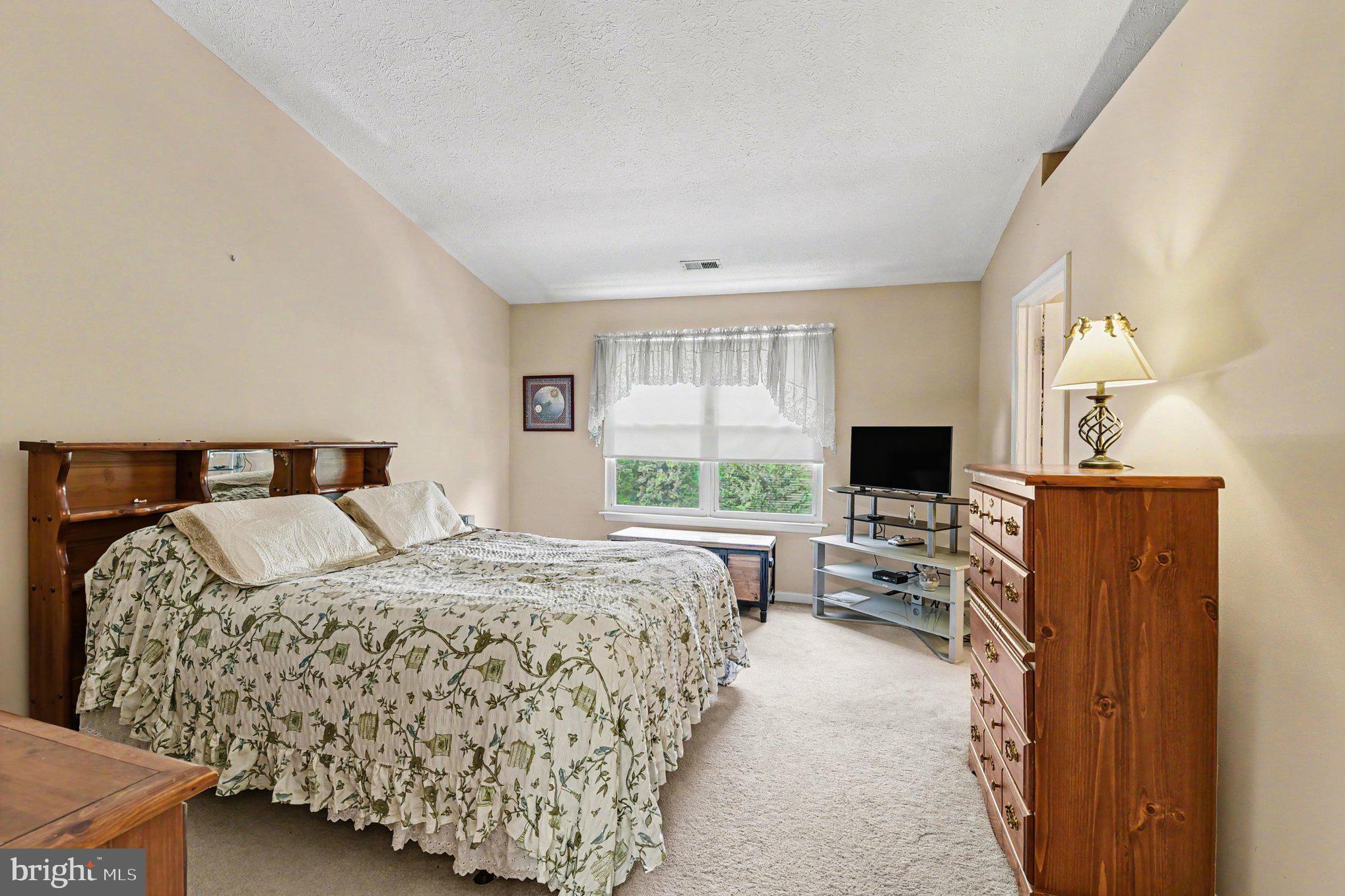 OAKHURST - Residential