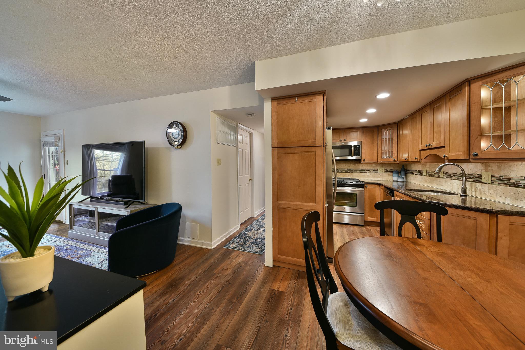 CHATHAM VIL OF TOW - Residential