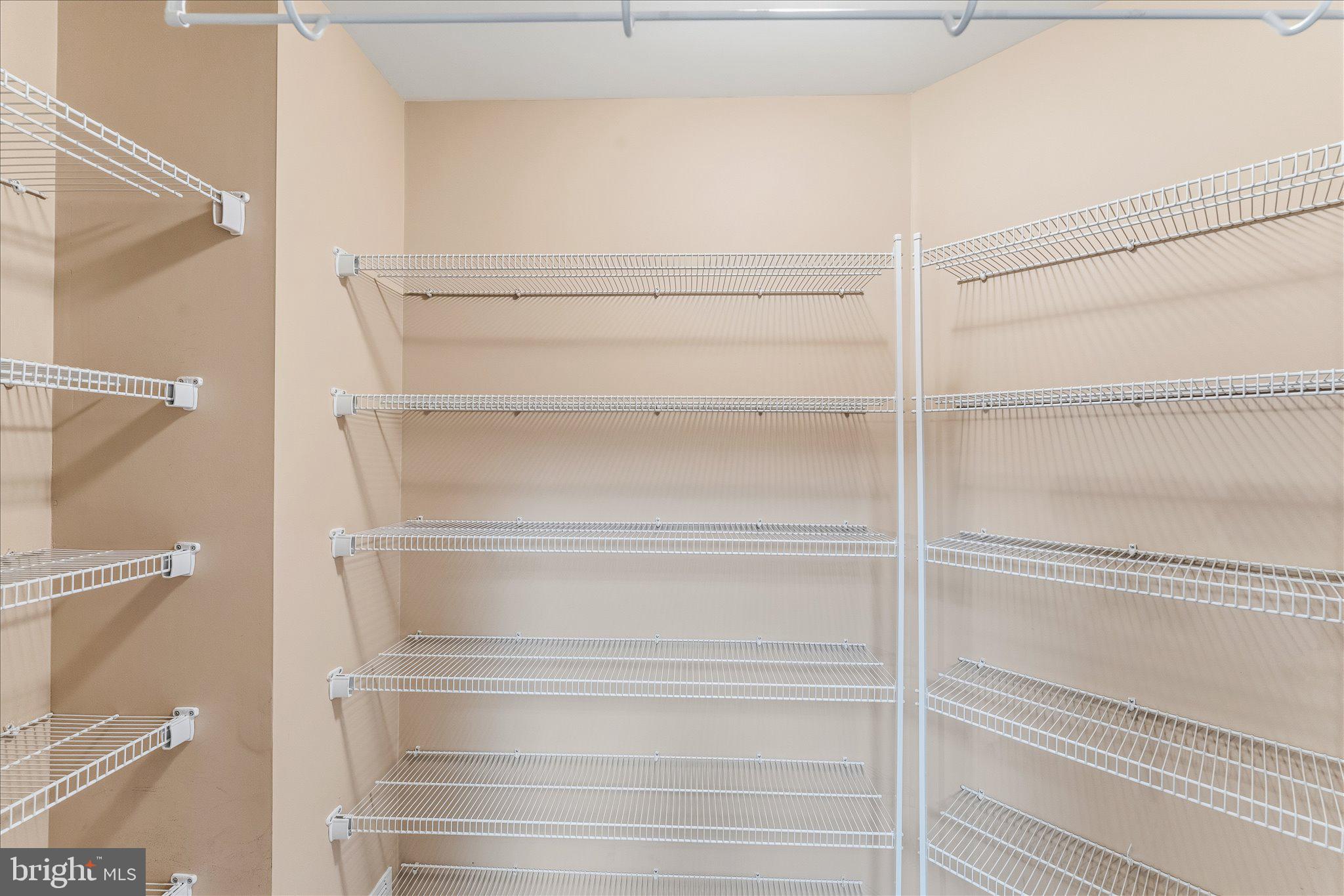 VILLAGES AT BROADLANDS CONDO - Residential