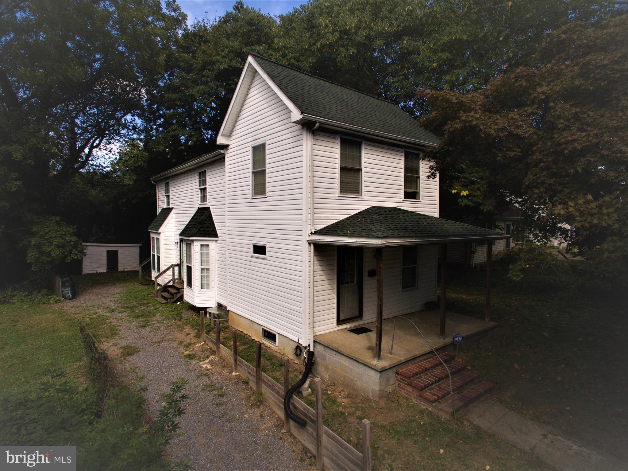 Spacious 2-story  farmhouse located in the heart of historic Centreville Md., featuring 3 bedrooms and 2.5 baths.   Open floor plan with large living room, den, and country kitchen, the laundry area is conveniently located on the second floor. Beautiful LVP flooring throughout. Interior access partial basement. Located close to shops, dining,  schools, and Millstream park. Available May 1st. More photos coming.   Application with background & credit check required.  No Pets, No Smoking.