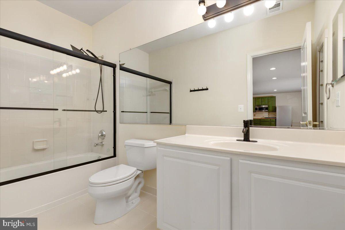 VINT HILL - Residential