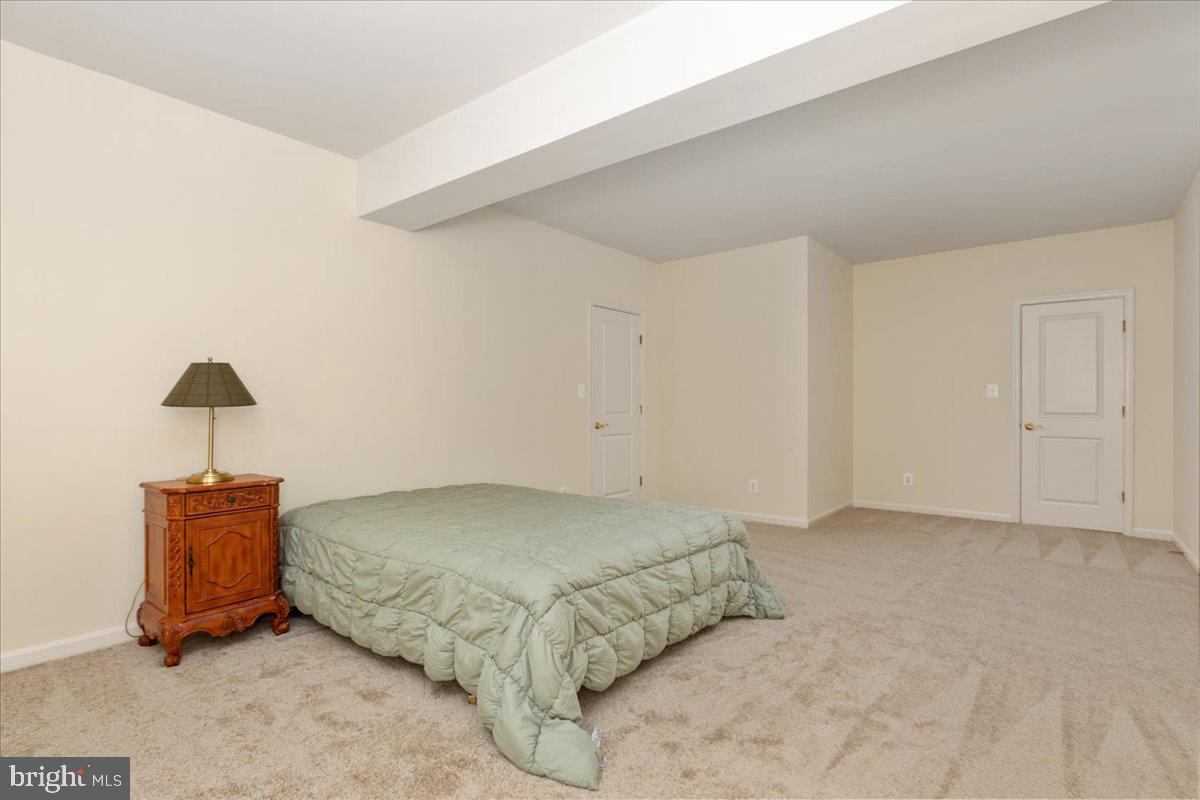 VINT HILL - Residential