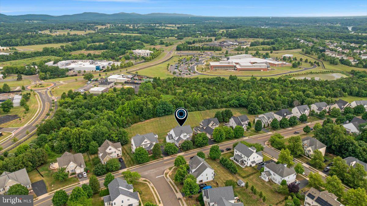 VINT HILL - Residential