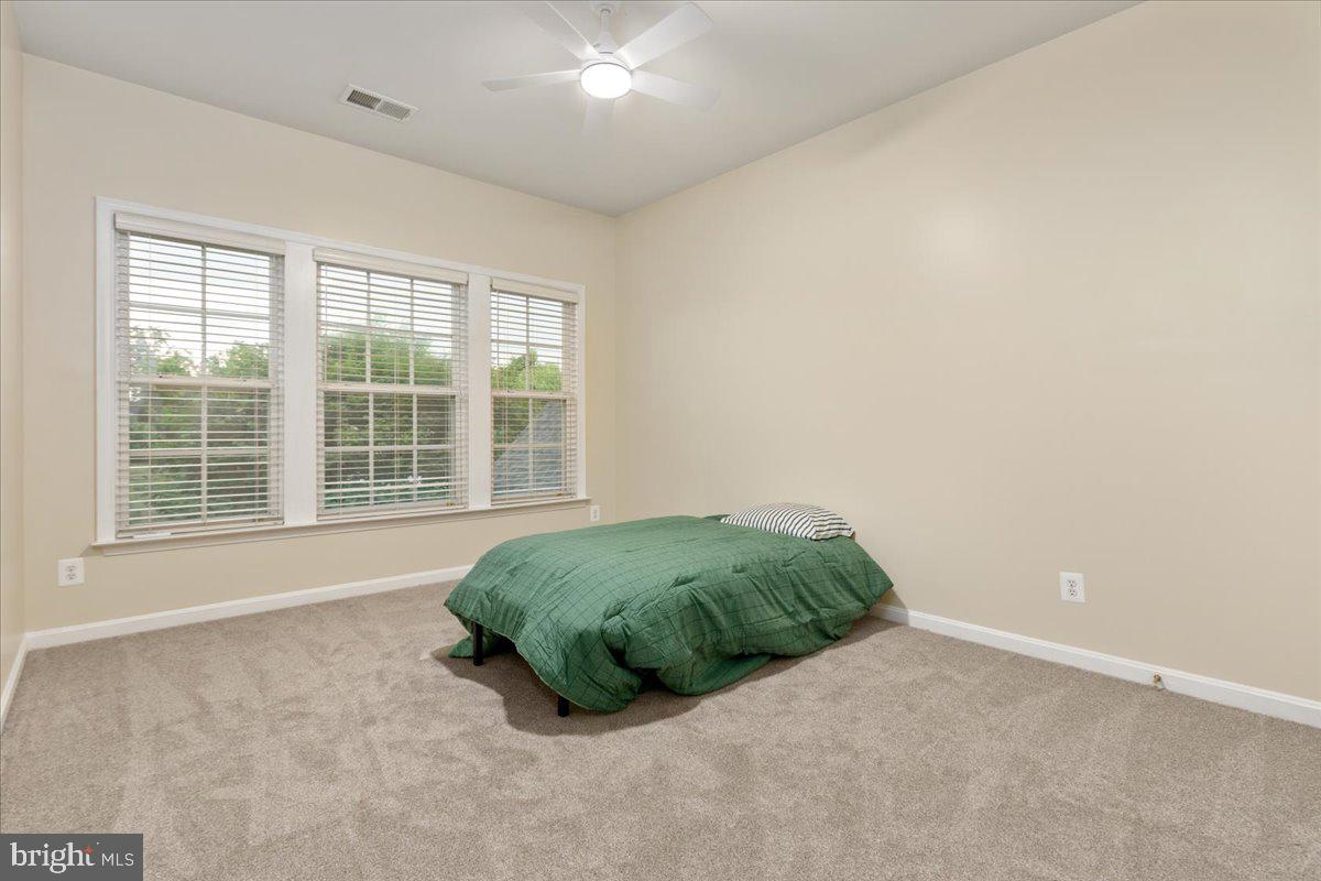 VINT HILL - Residential