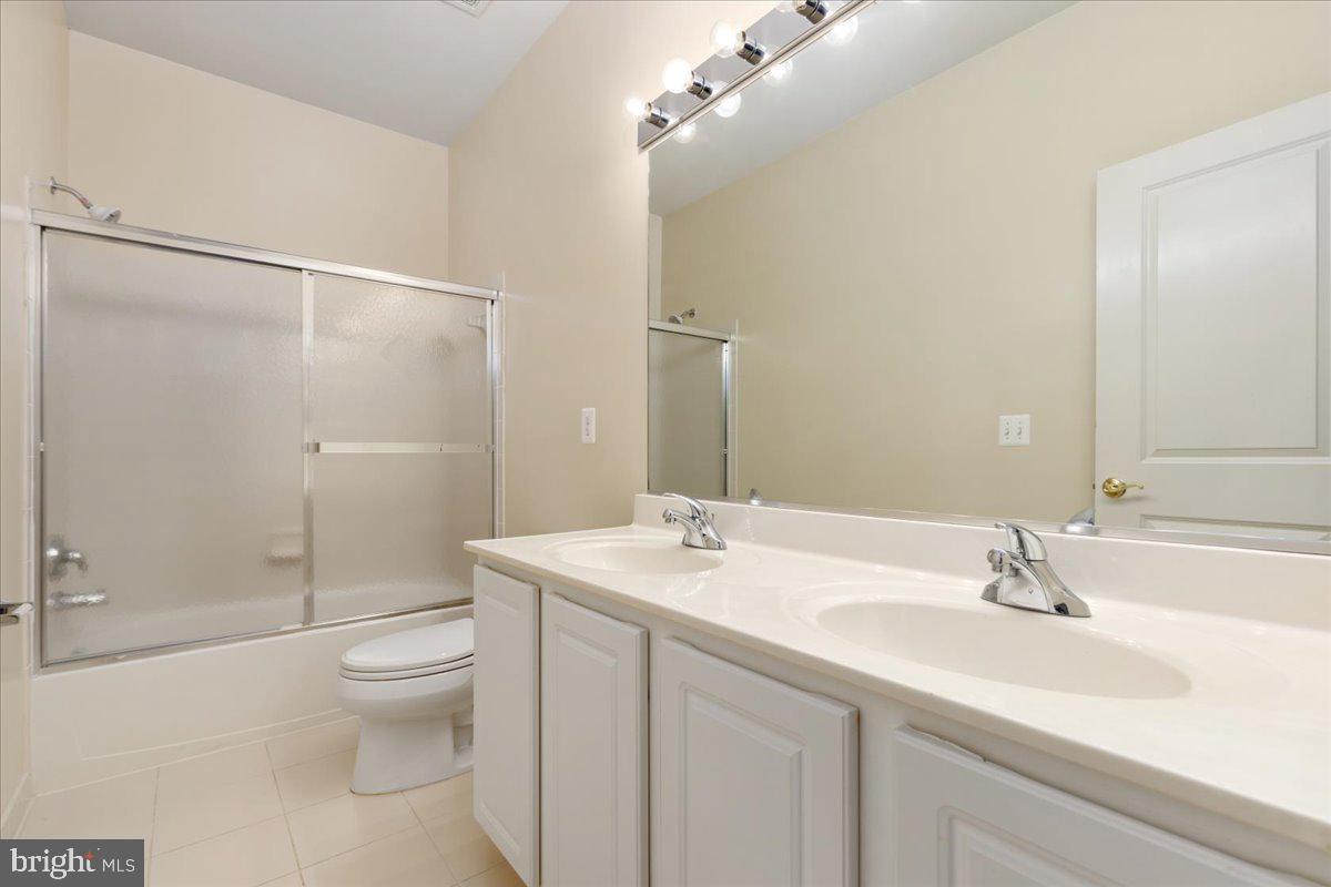 VINT HILL - Residential