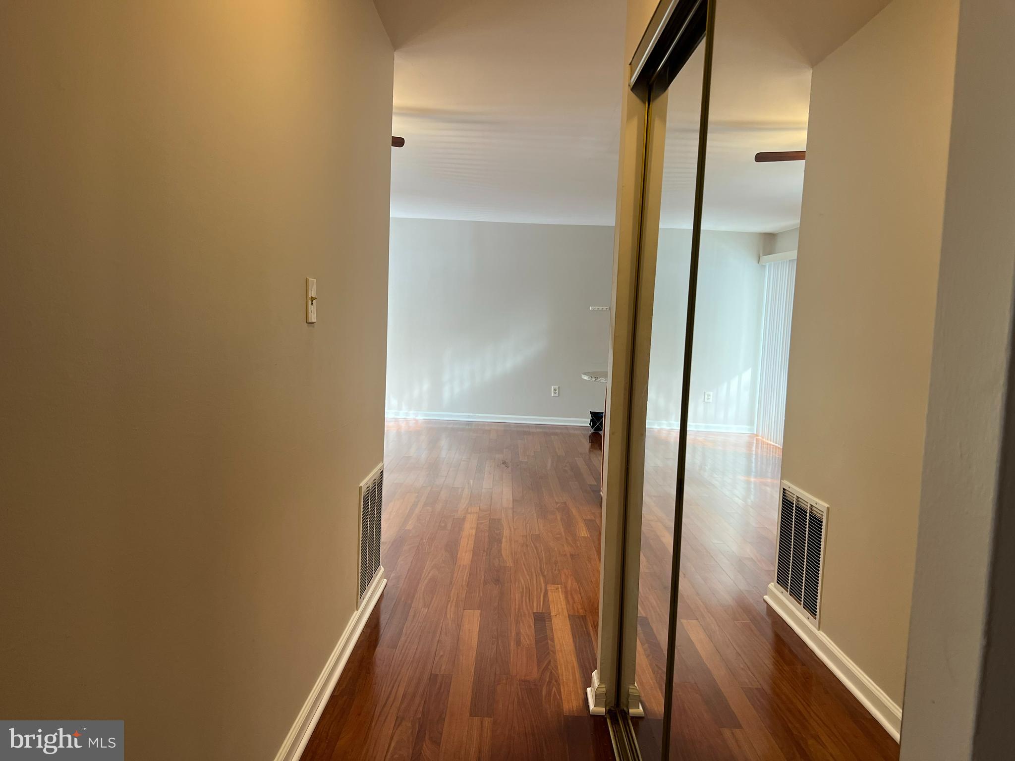 LITTLE RIVER SQ COND - Residential Lease