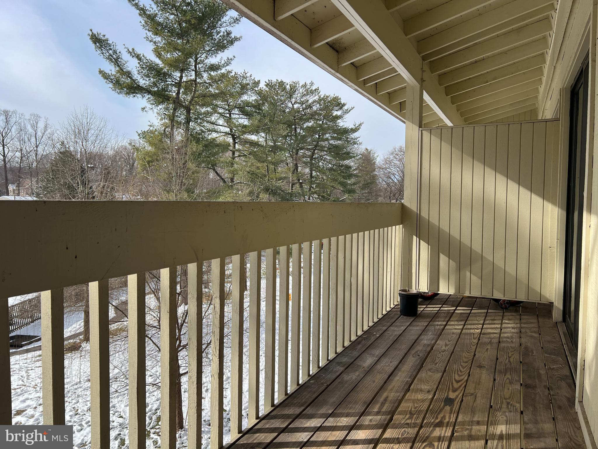 LITTLE RIVER SQ COND - Residential Lease