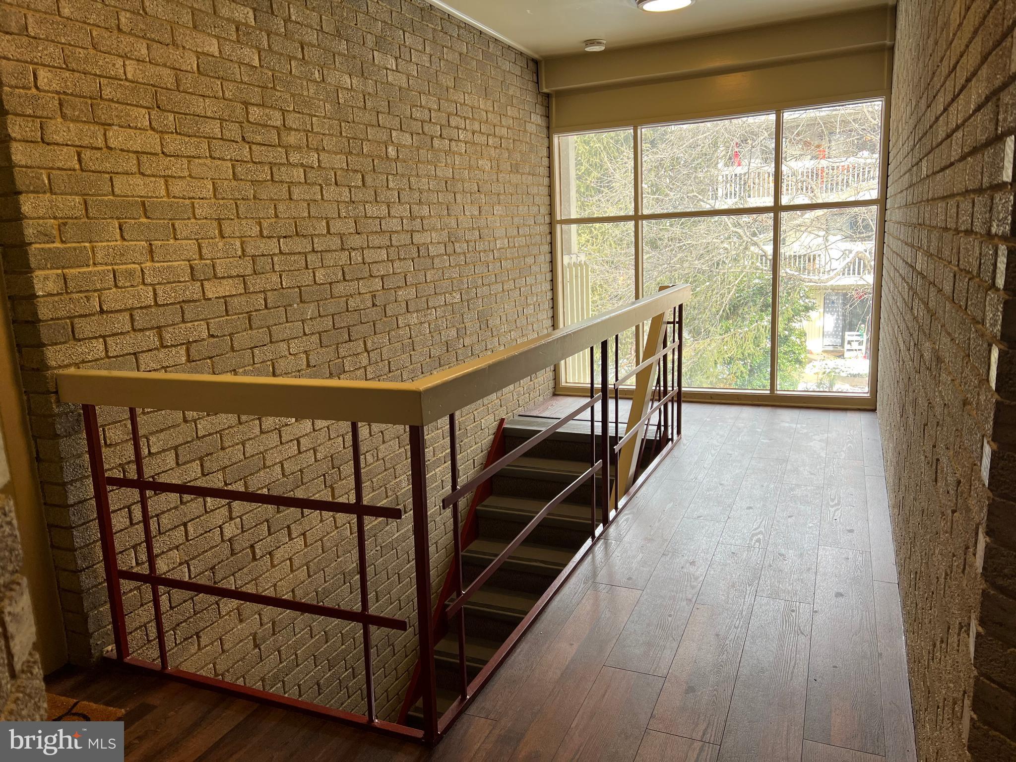 LITTLE RIVER SQ COND - Residential Lease