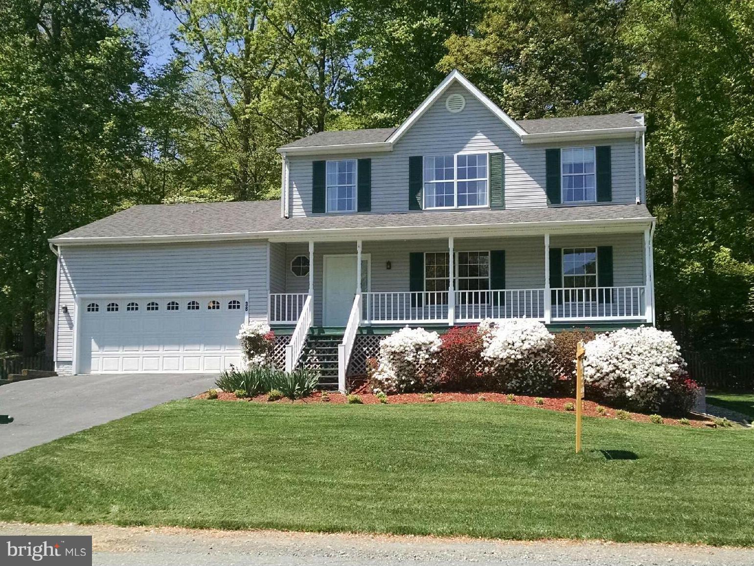 Beautiful home move-in ready with recent updates/upgrades through-out. Well maintained. Original owner. Gorgeous updated kitchen w/ rich maple cabinets, top of the line ss appliances & ceramic floor. New wood laminate style floors main level/new carpet upper level. Screened-in porch. Full finished basement. Fenced rear yd., underground sprinkler and much more!