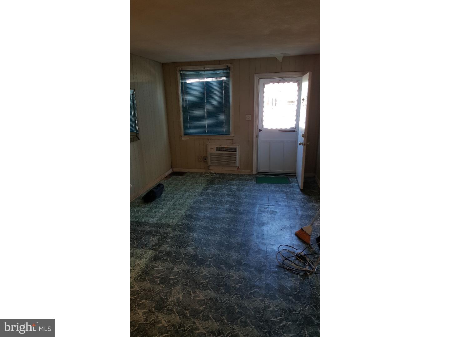 FRANKFORD - Residential