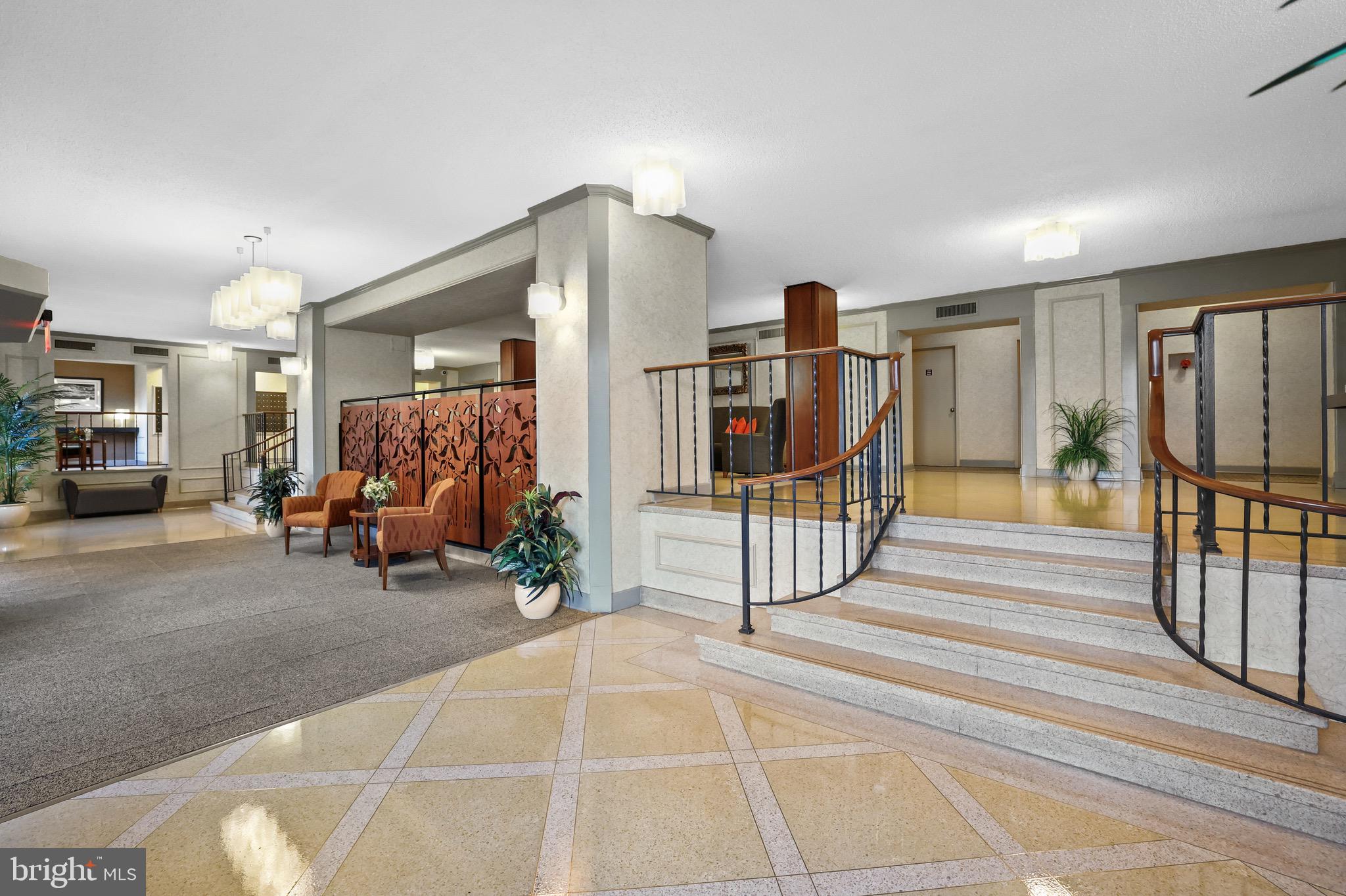 MONTEBELLO - Residential