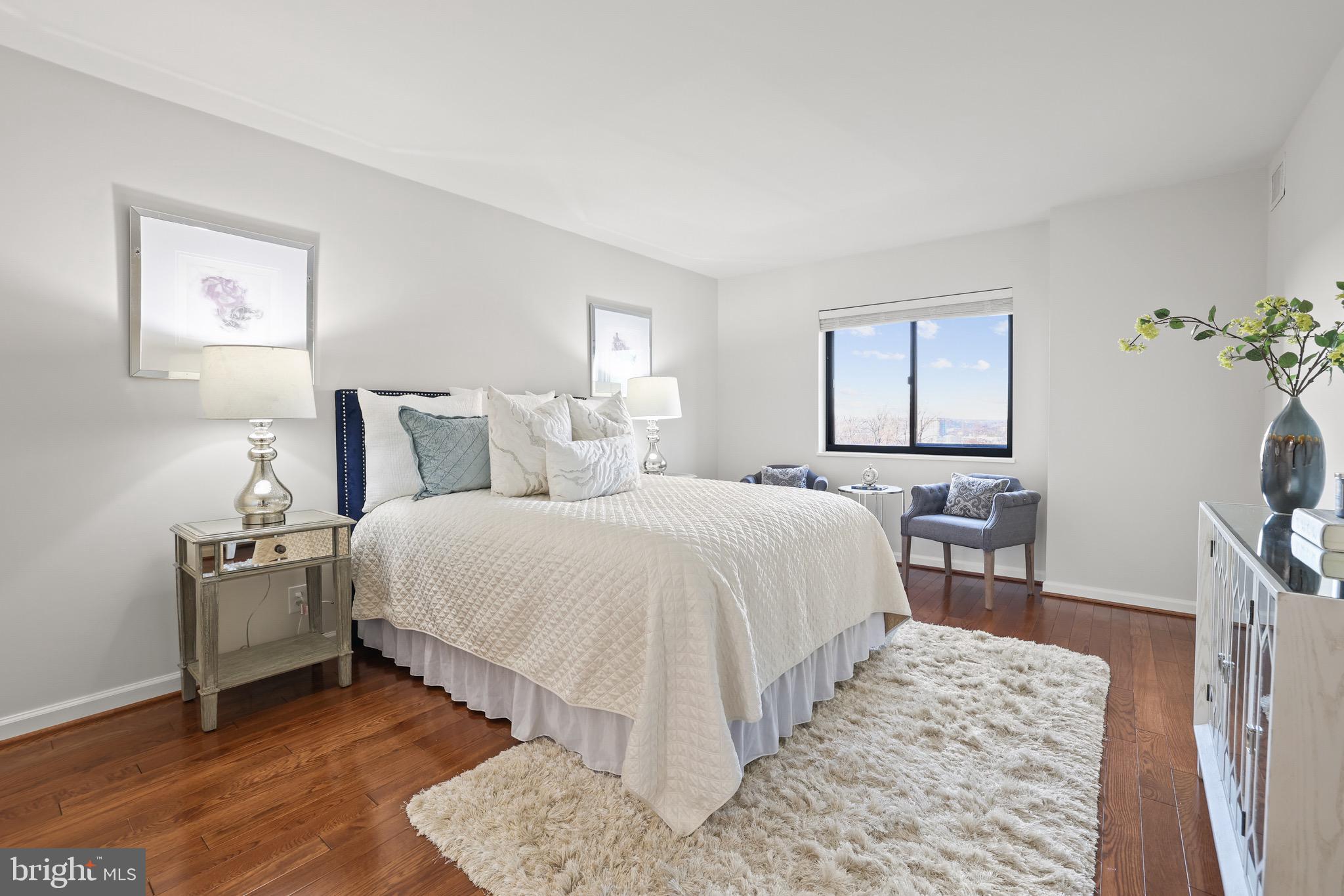 MONTEBELLO - Residential