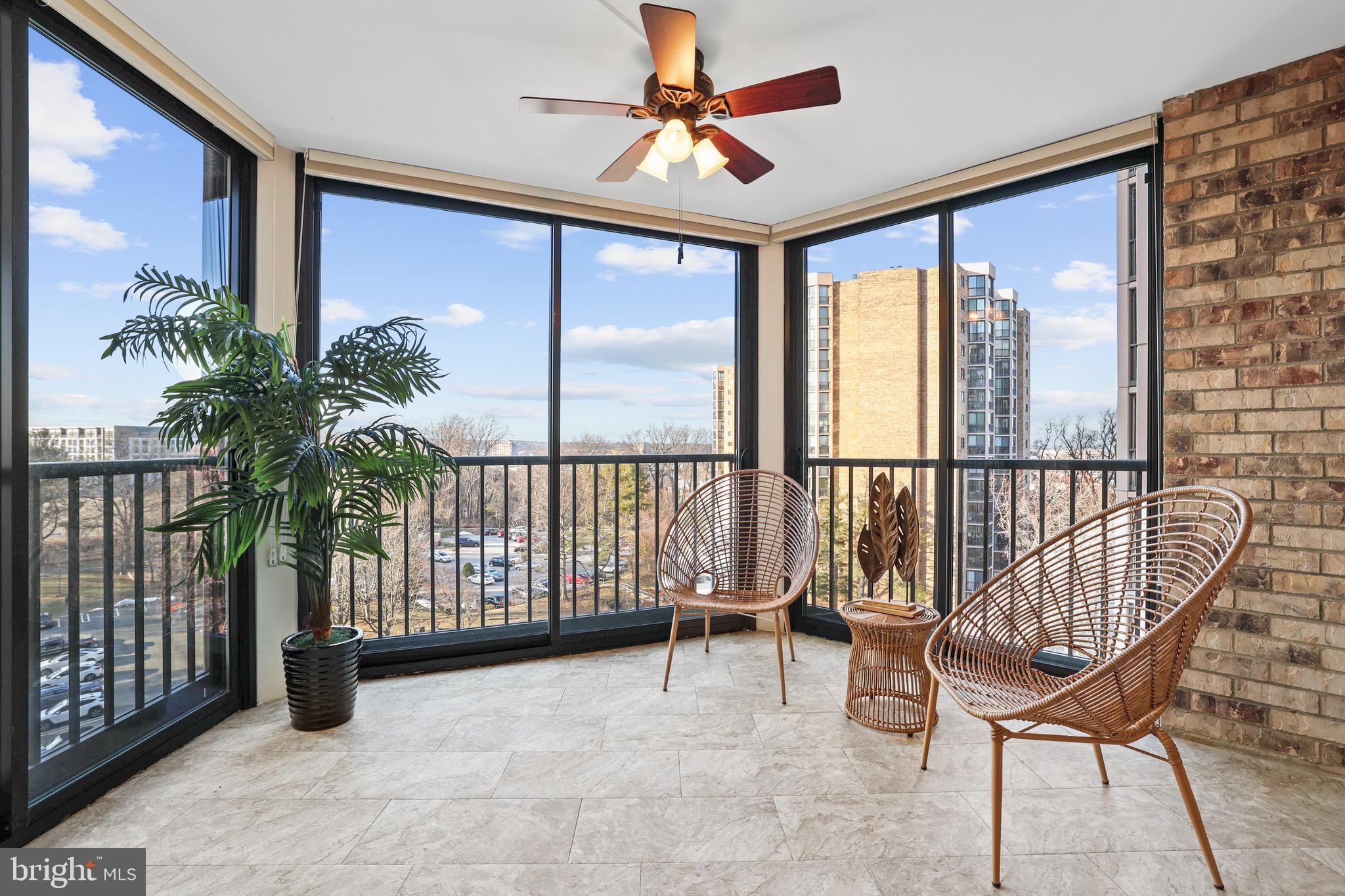 MONTEBELLO - Residential