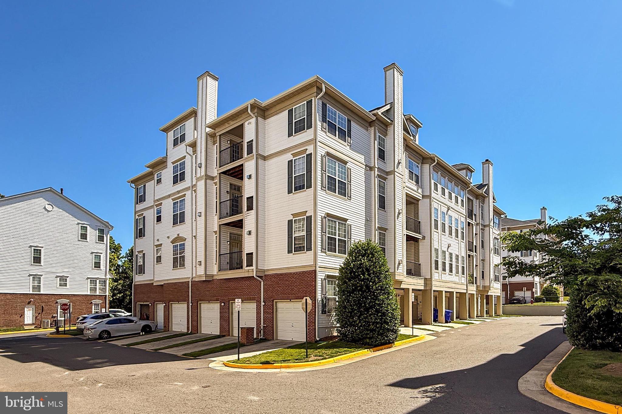 COURTS AT WESCOTT RIDGE - Residential