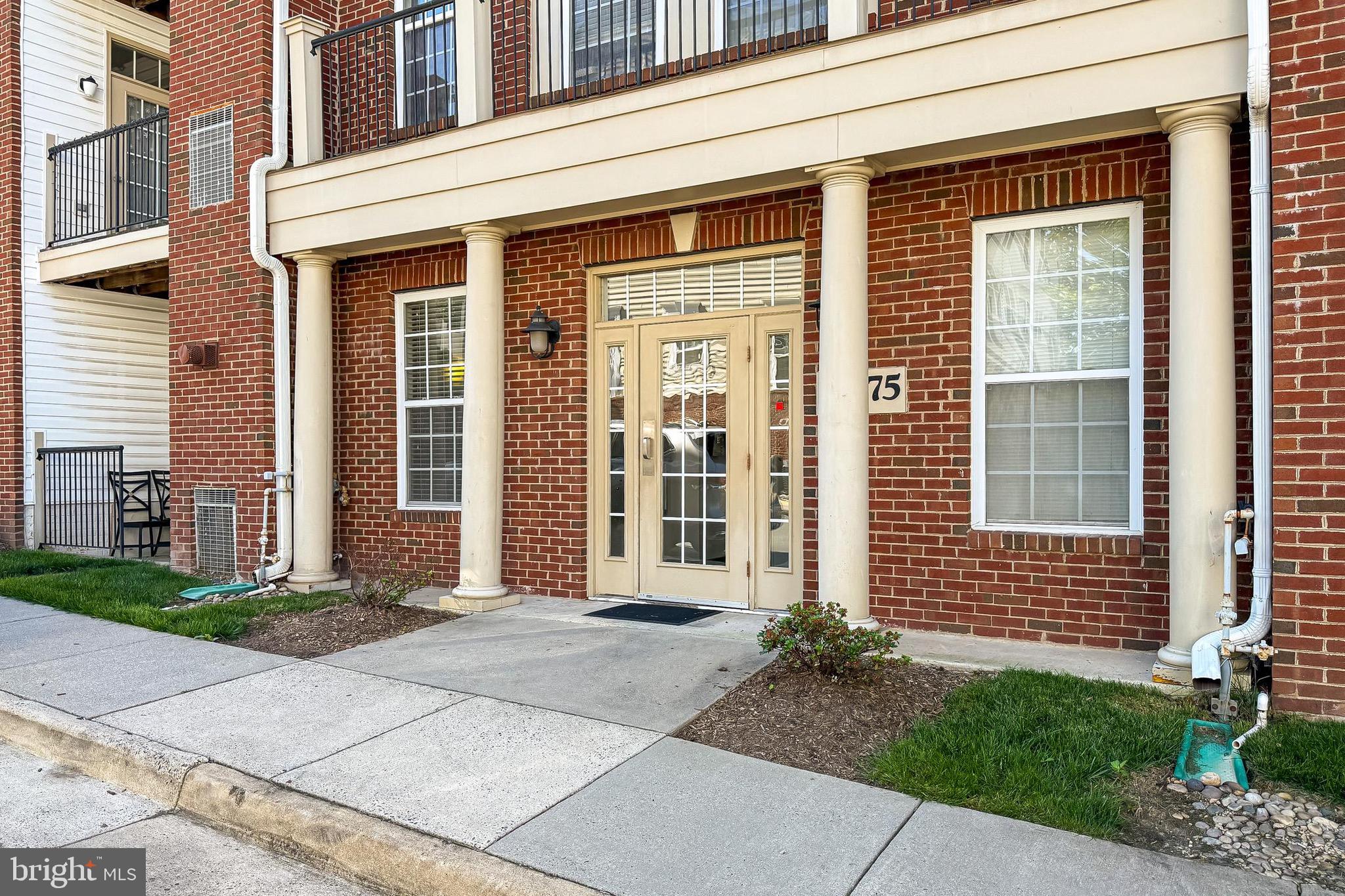 COURTS AT WESCOTT RIDGE - Residential