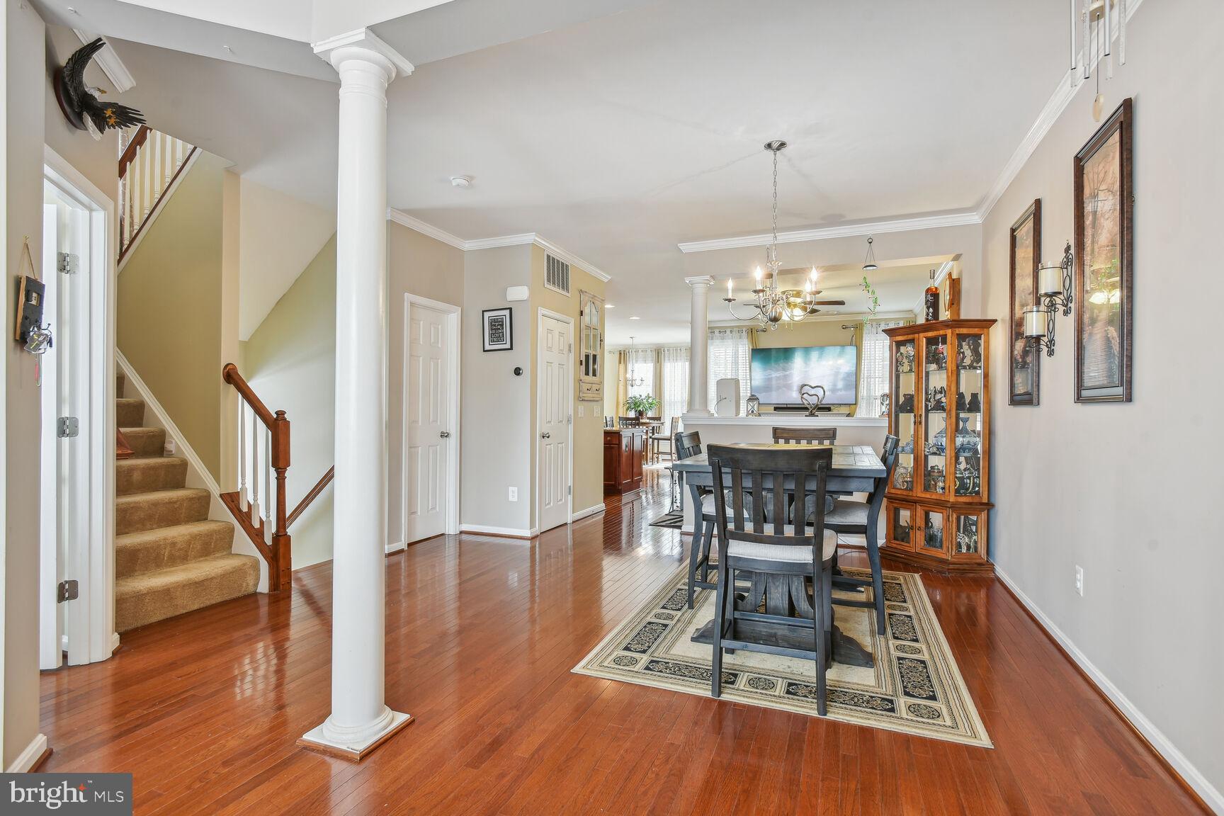 ALEXANDERS CHASE - Residential