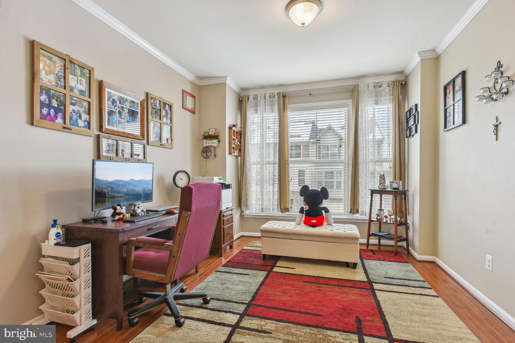 ALEXANDERS CHASE - Residential