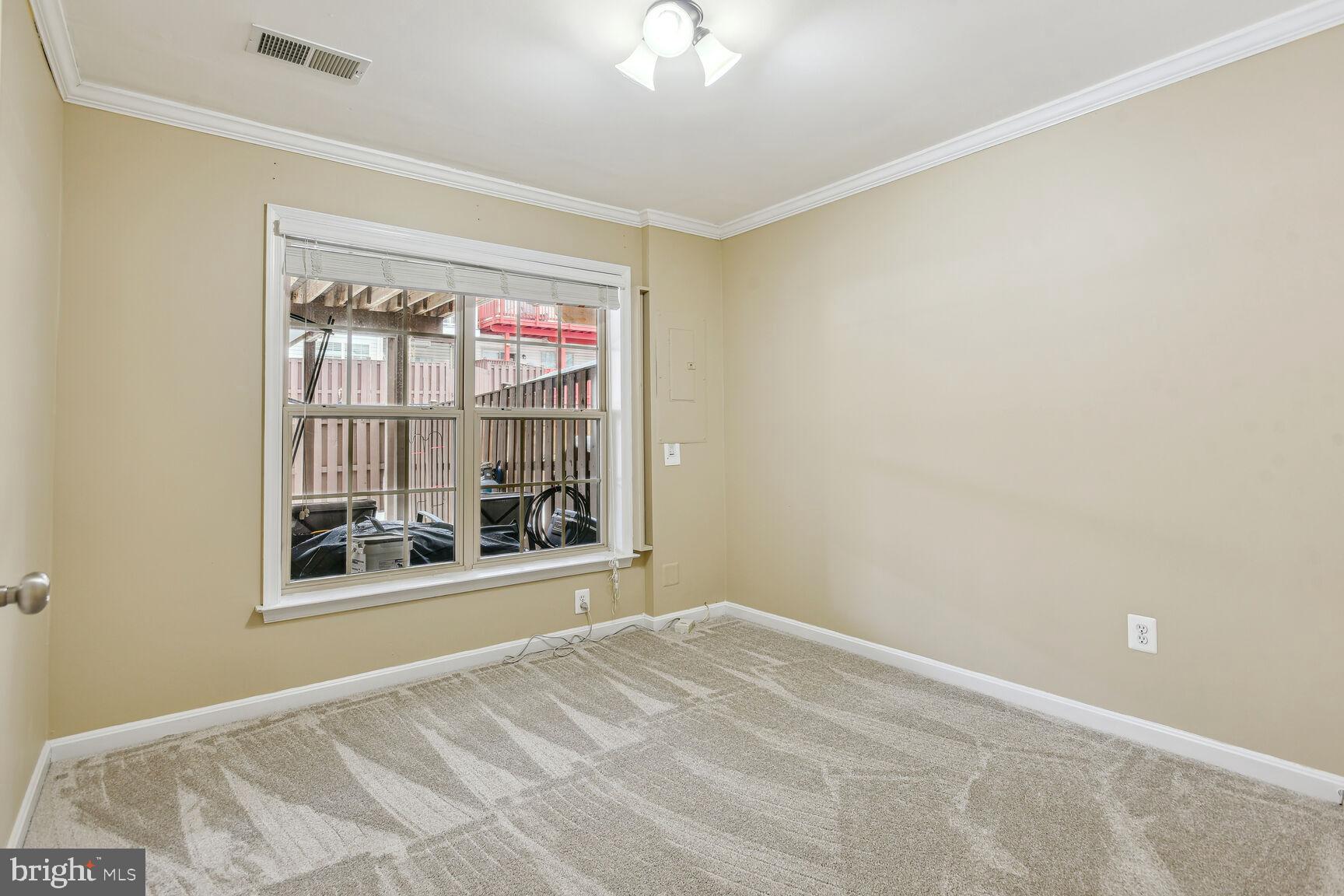 ALEXANDERS CHASE - Residential