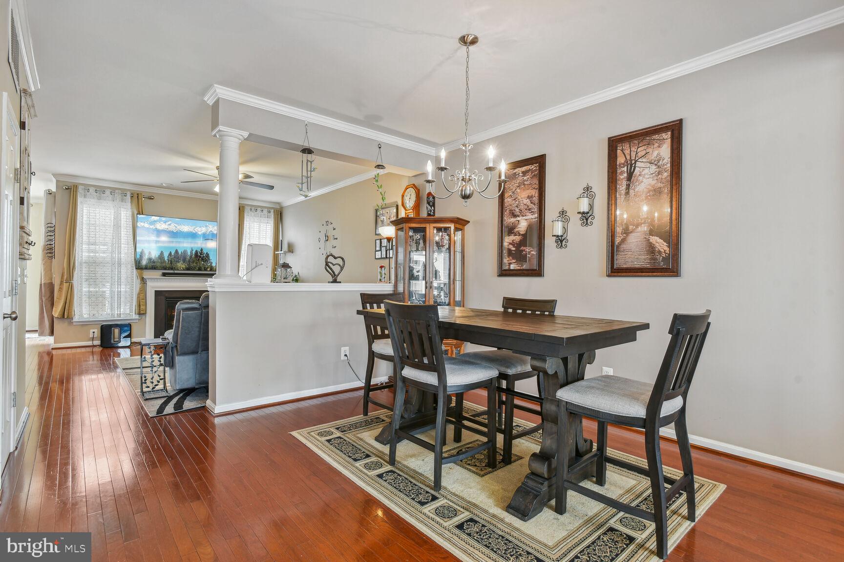 ALEXANDERS CHASE - Residential