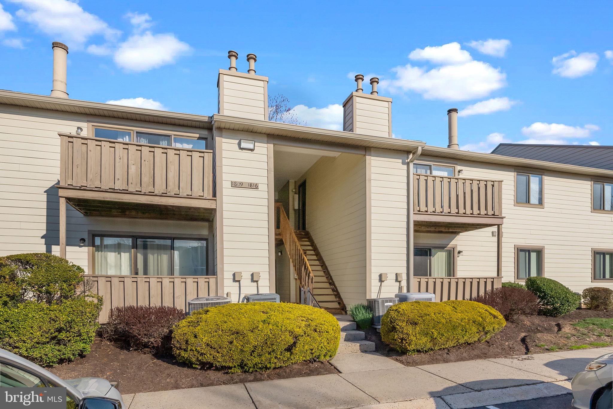 WOOD HOLLOW - Residential
