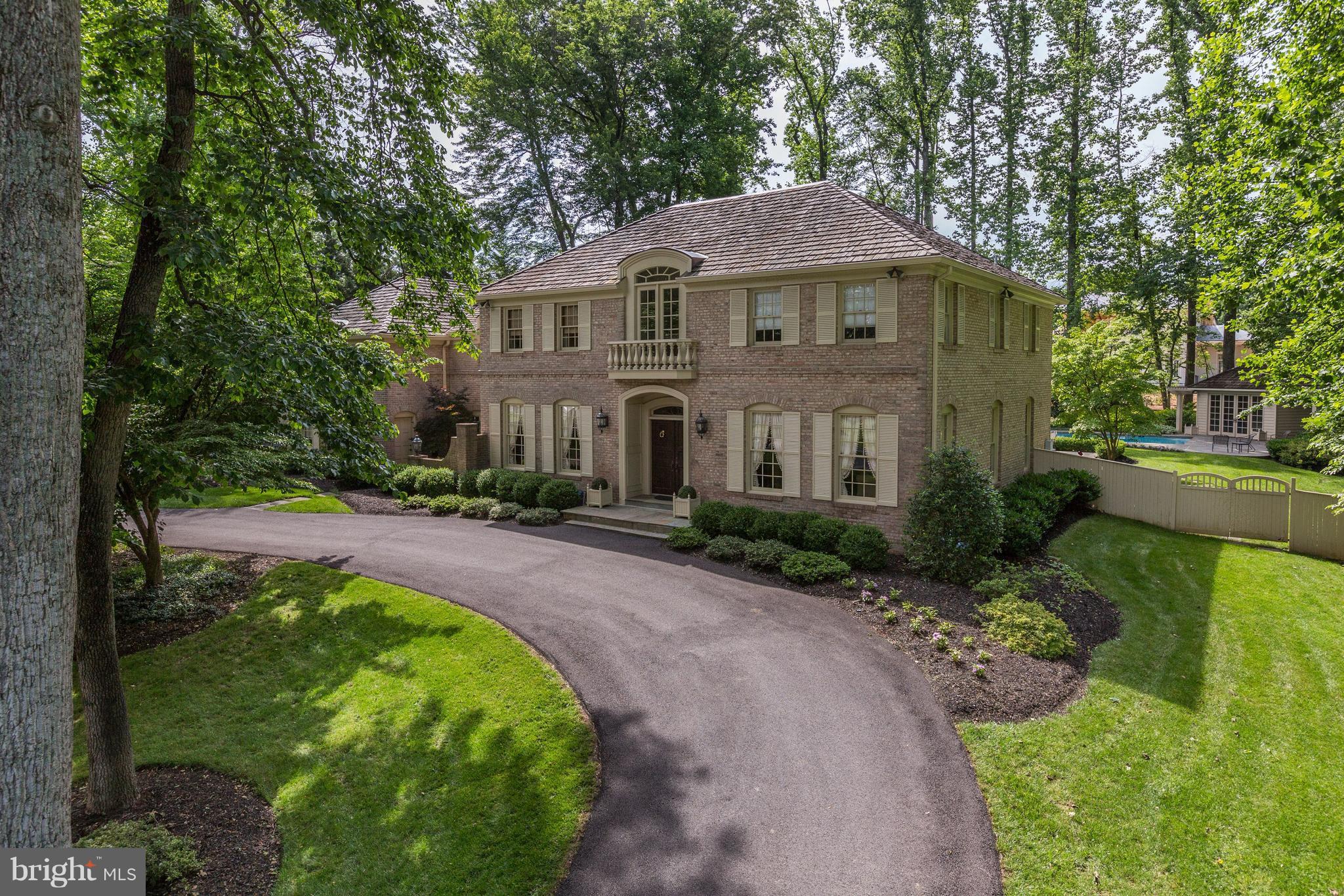 POTOMAC OUTSIDE - Residential