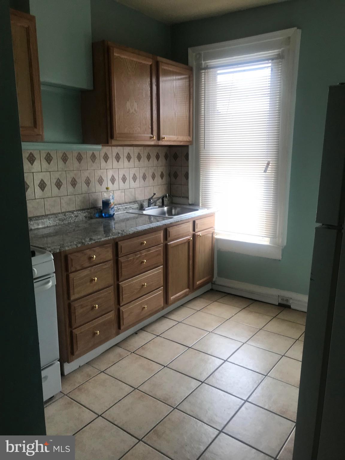 OLIVER - Residential Lease
