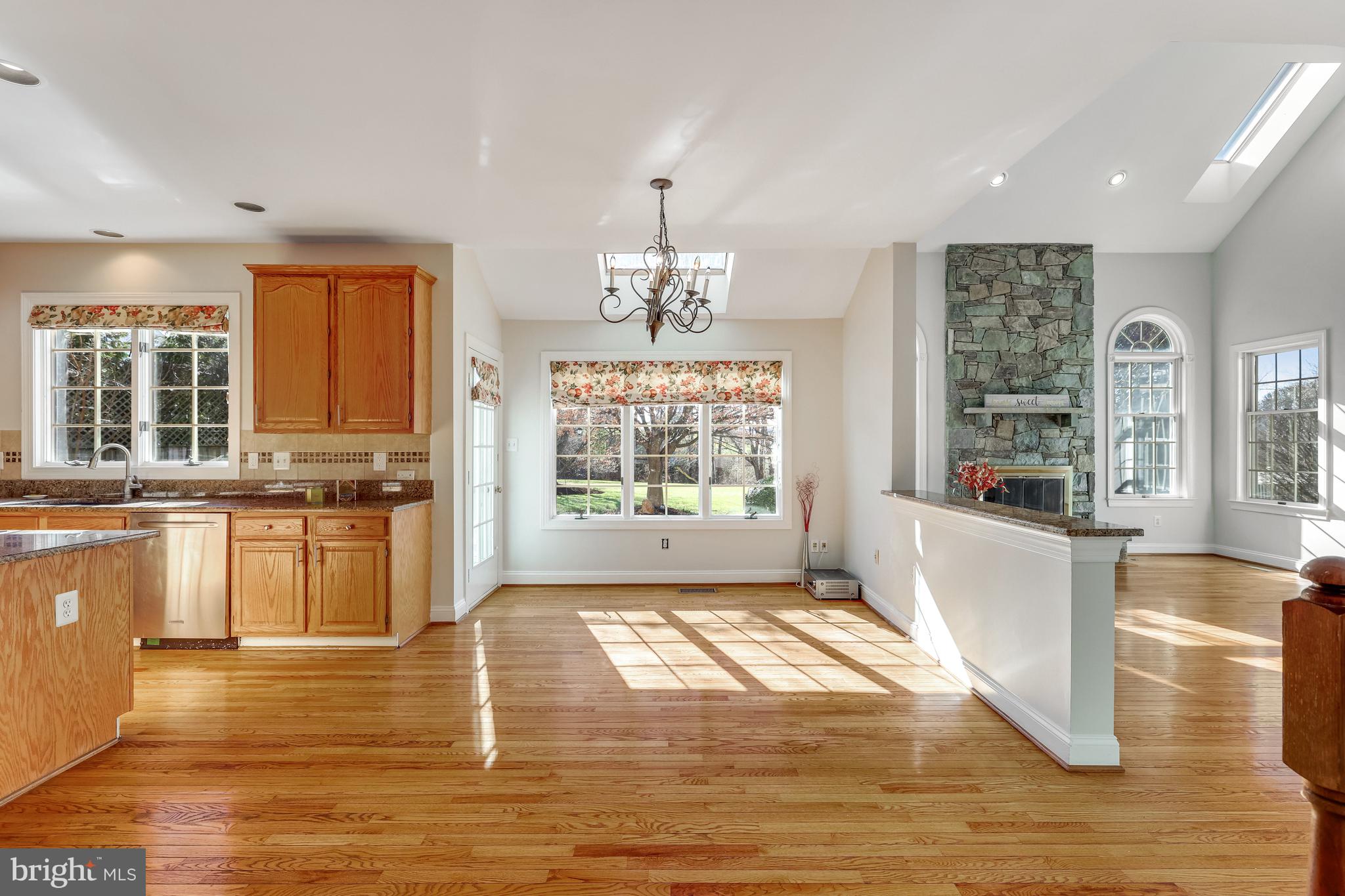 CRIPPENS CORNER - Residential