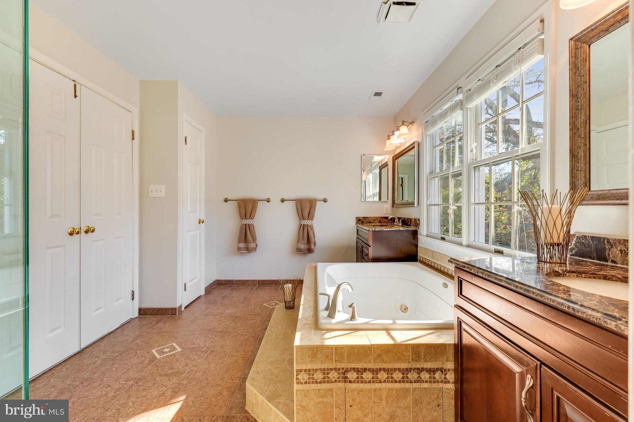 CRIPPENS CORNER - Residential