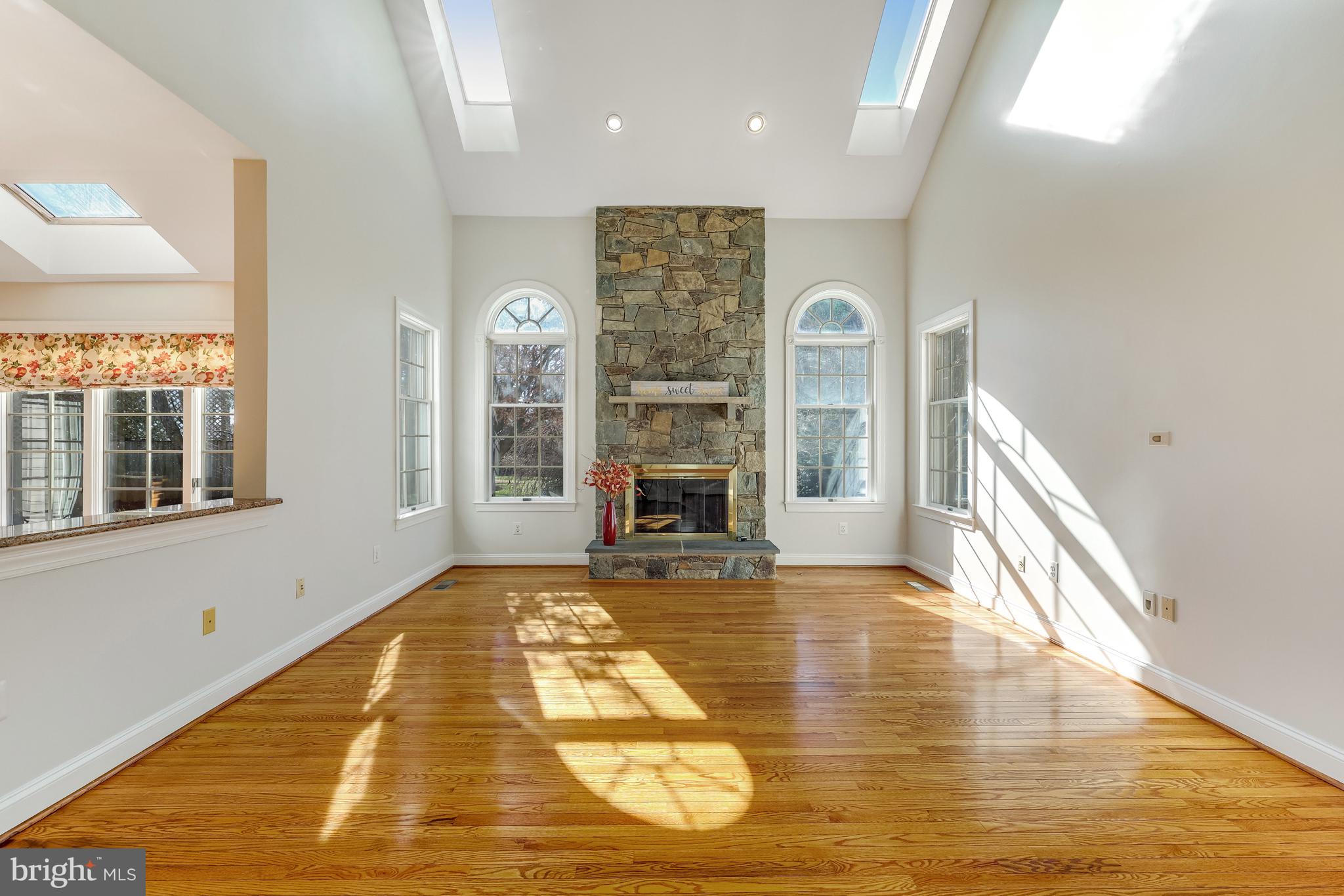 CRIPPENS CORNER - Residential