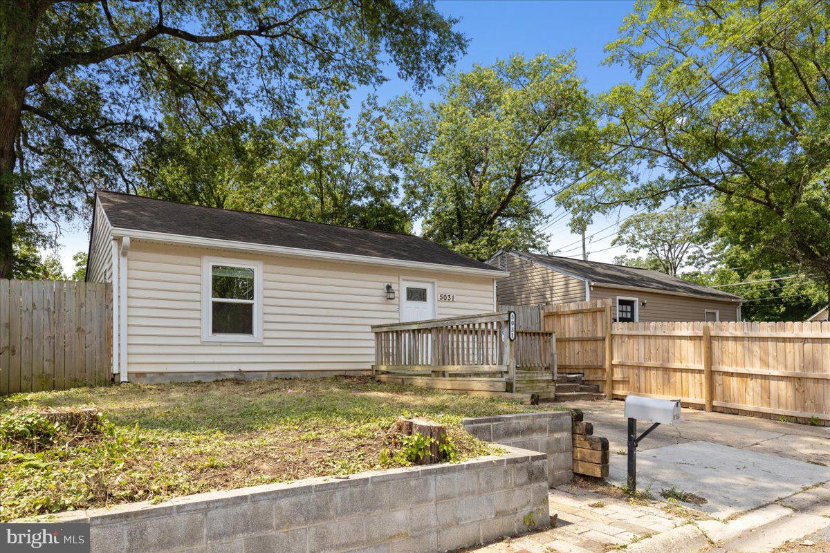 GR CAPITOL HEIGHTS - Residential