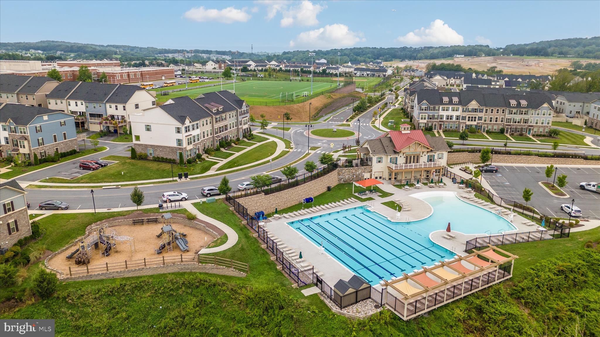 LINGANORE GARDEN CONDOMINIUMS - Residential