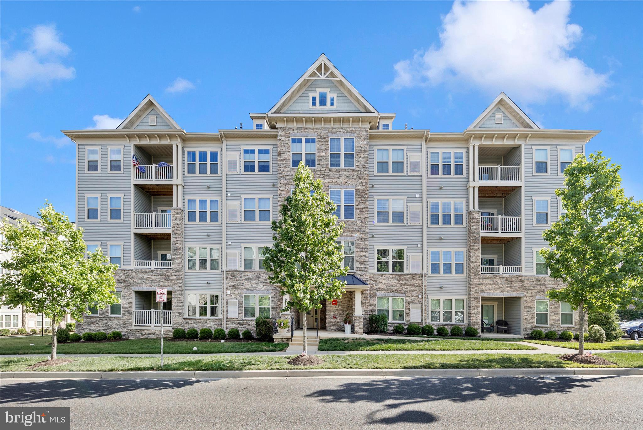 LINGANORE GARDEN CONDOMINIUMS - Residential