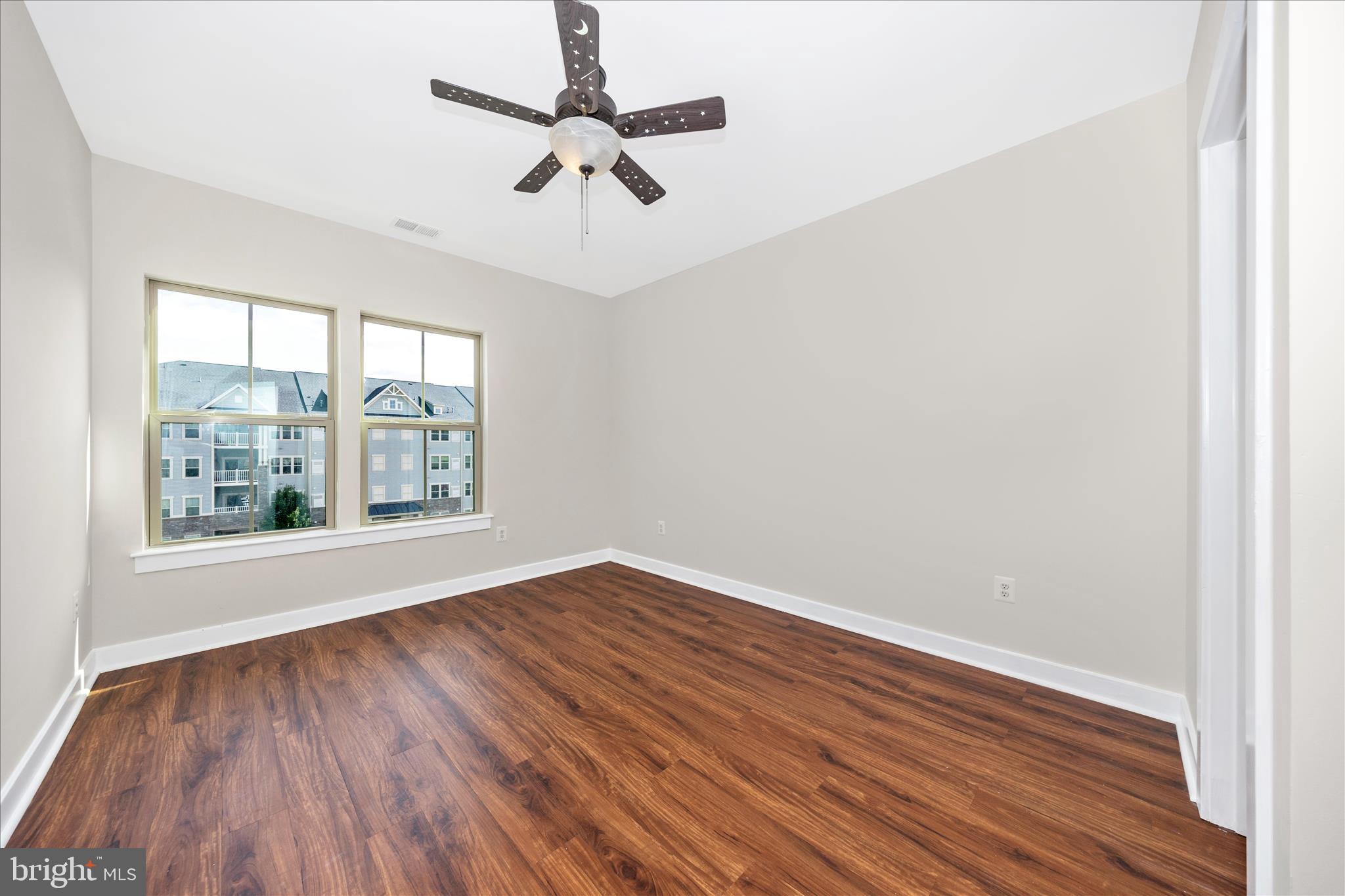 LINGANORE GARDEN CONDOMINIUMS - Residential