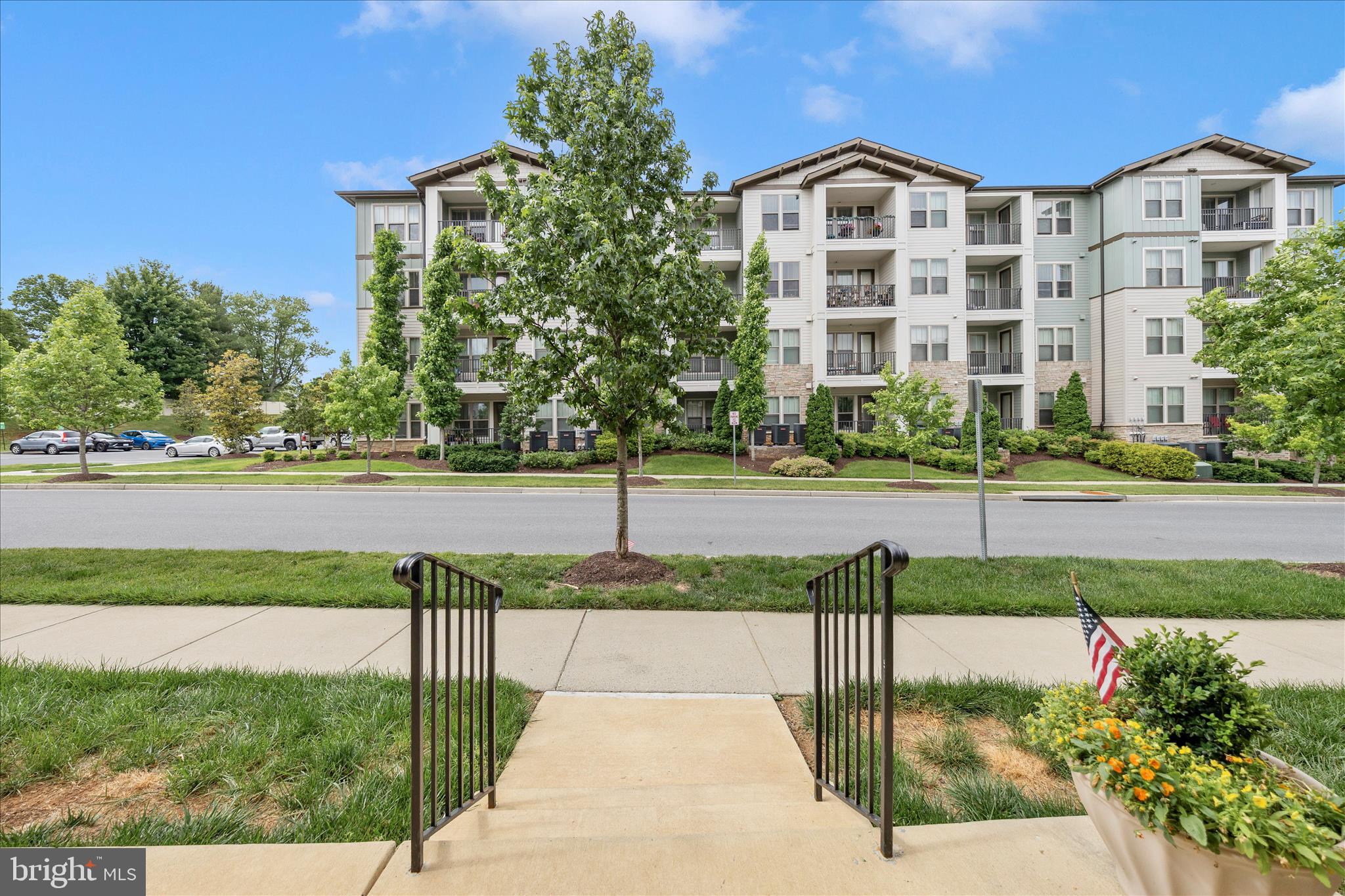 LINGANORE GARDEN CONDOMINIUMS - Residential