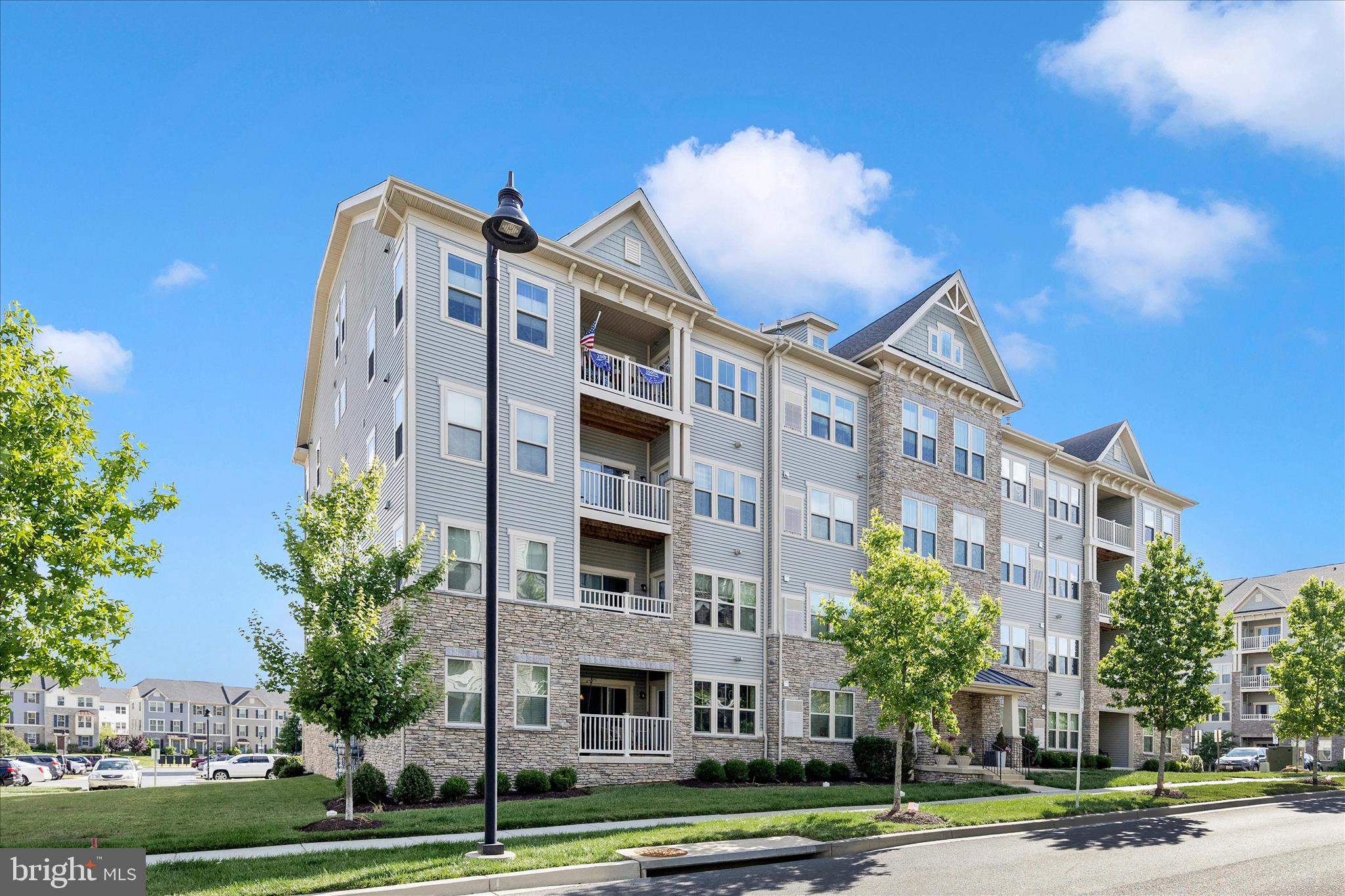 LINGANORE GARDEN CONDOMINIUMS - Residential