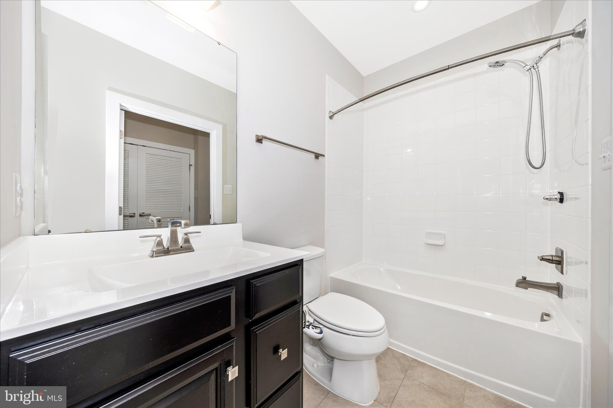 LINGANORE GARDEN CONDOMINIUMS - Residential