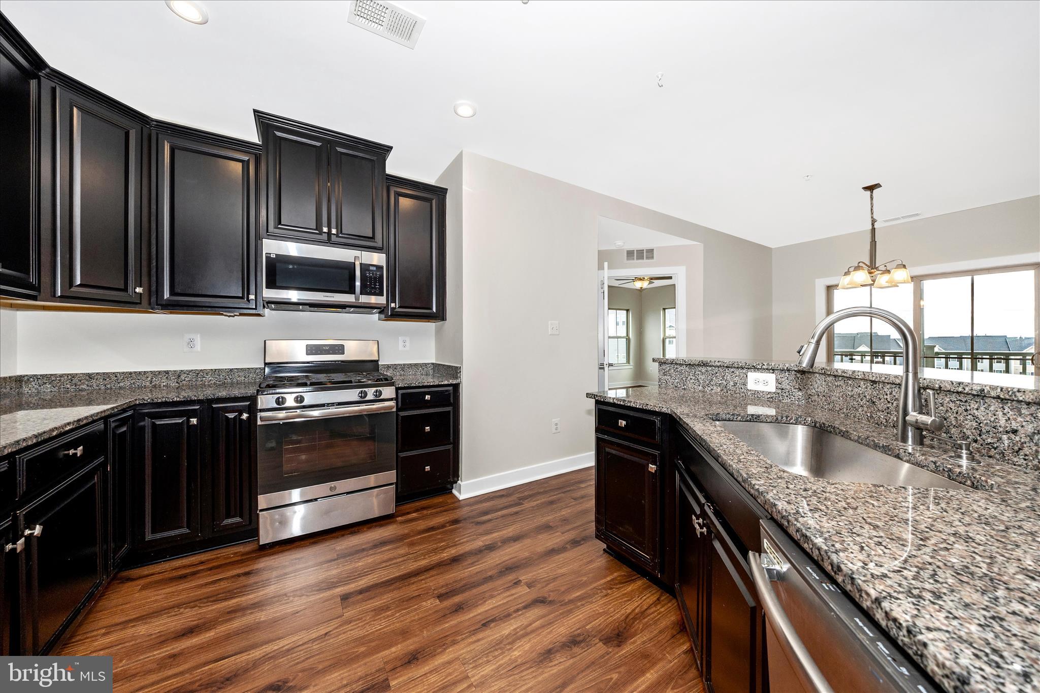 LINGANORE GARDEN CONDOMINIUMS - Residential