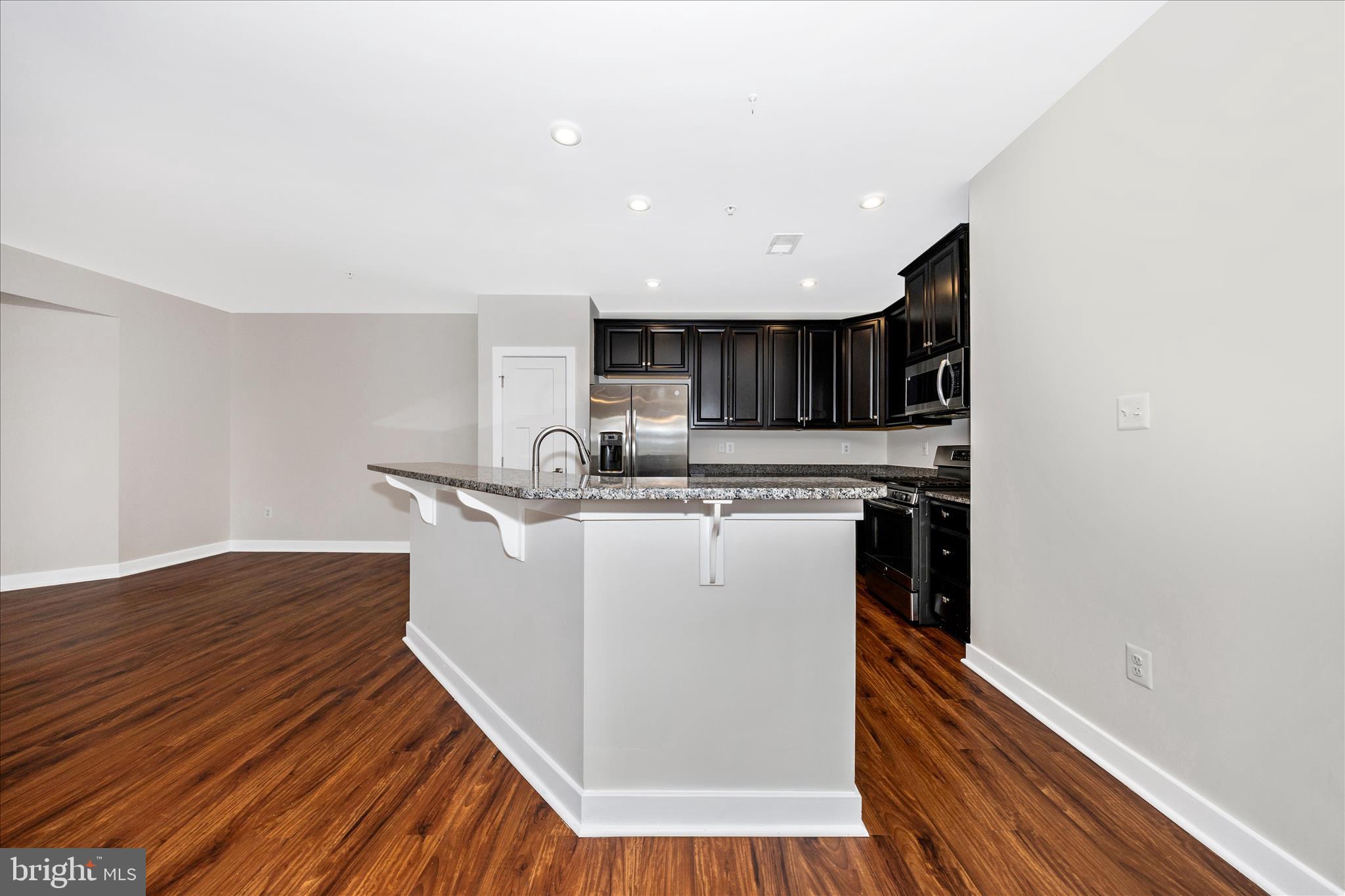LINGANORE GARDEN CONDOMINIUMS - Residential