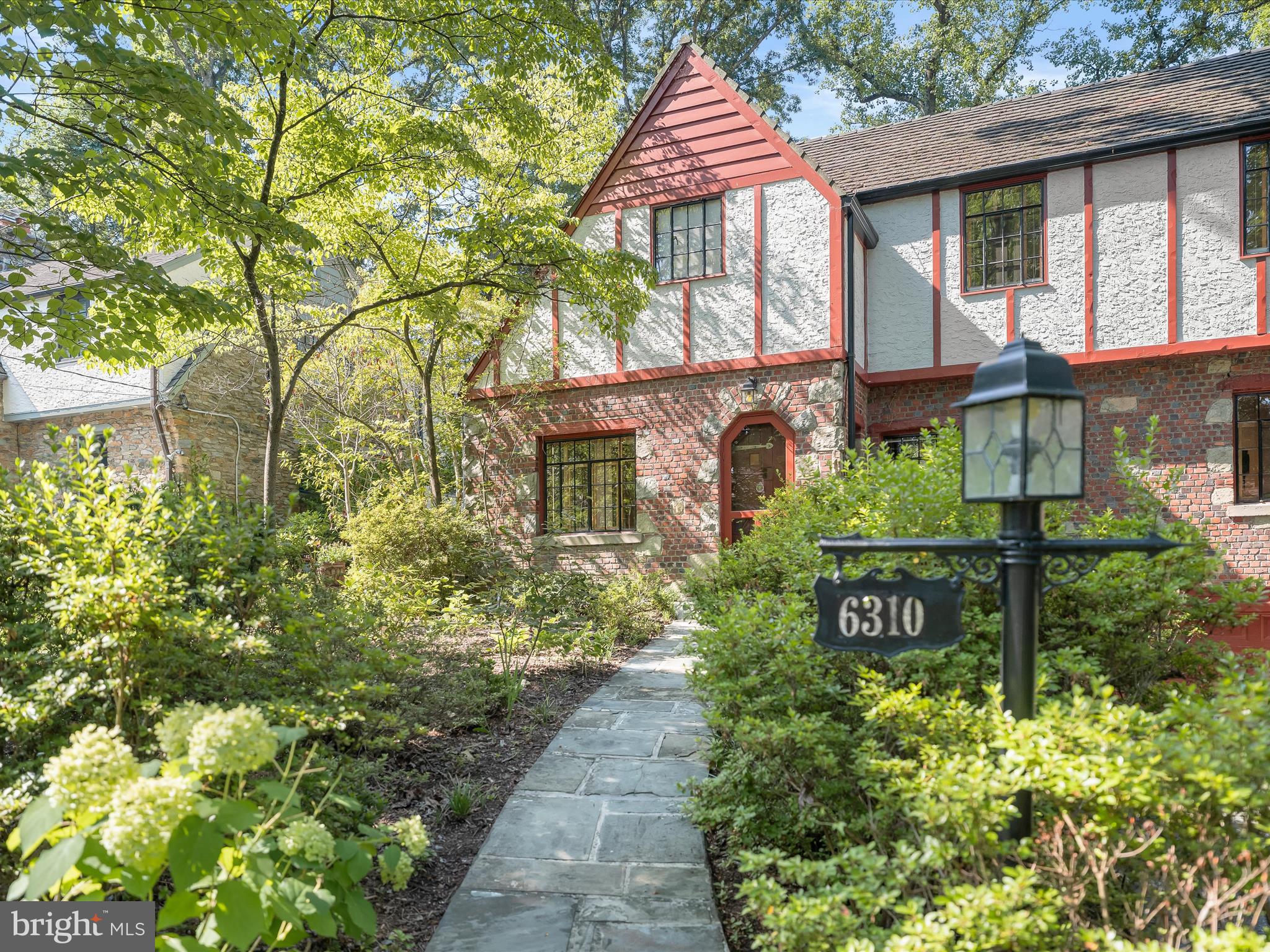 WOODHAVEN - Residential