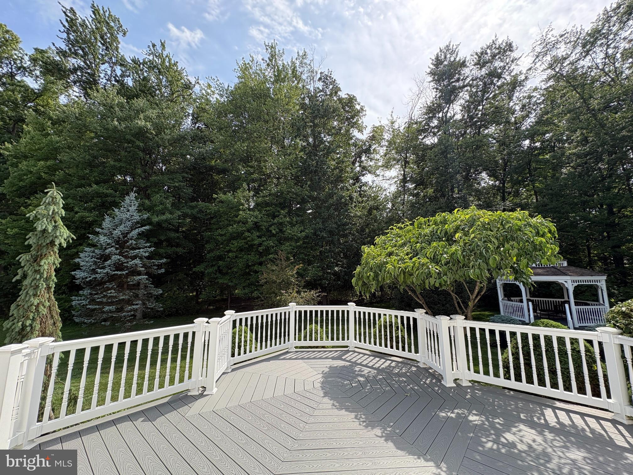 SOMERSET WALK - Residential