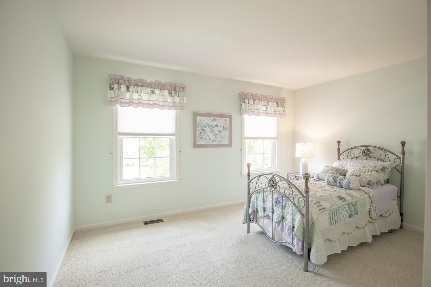 SOMERSET WALK - Residential