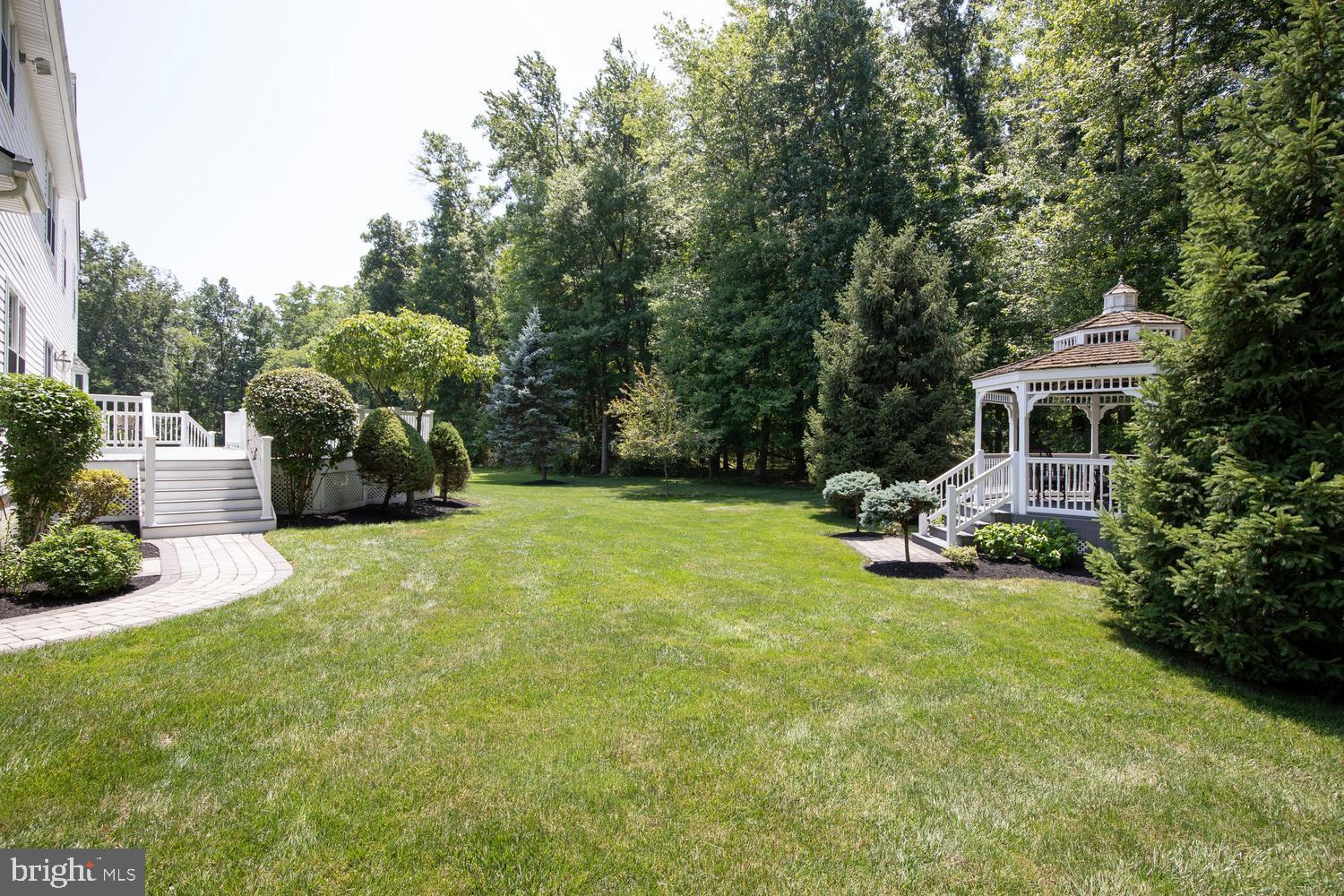 SOMERSET WALK - Residential