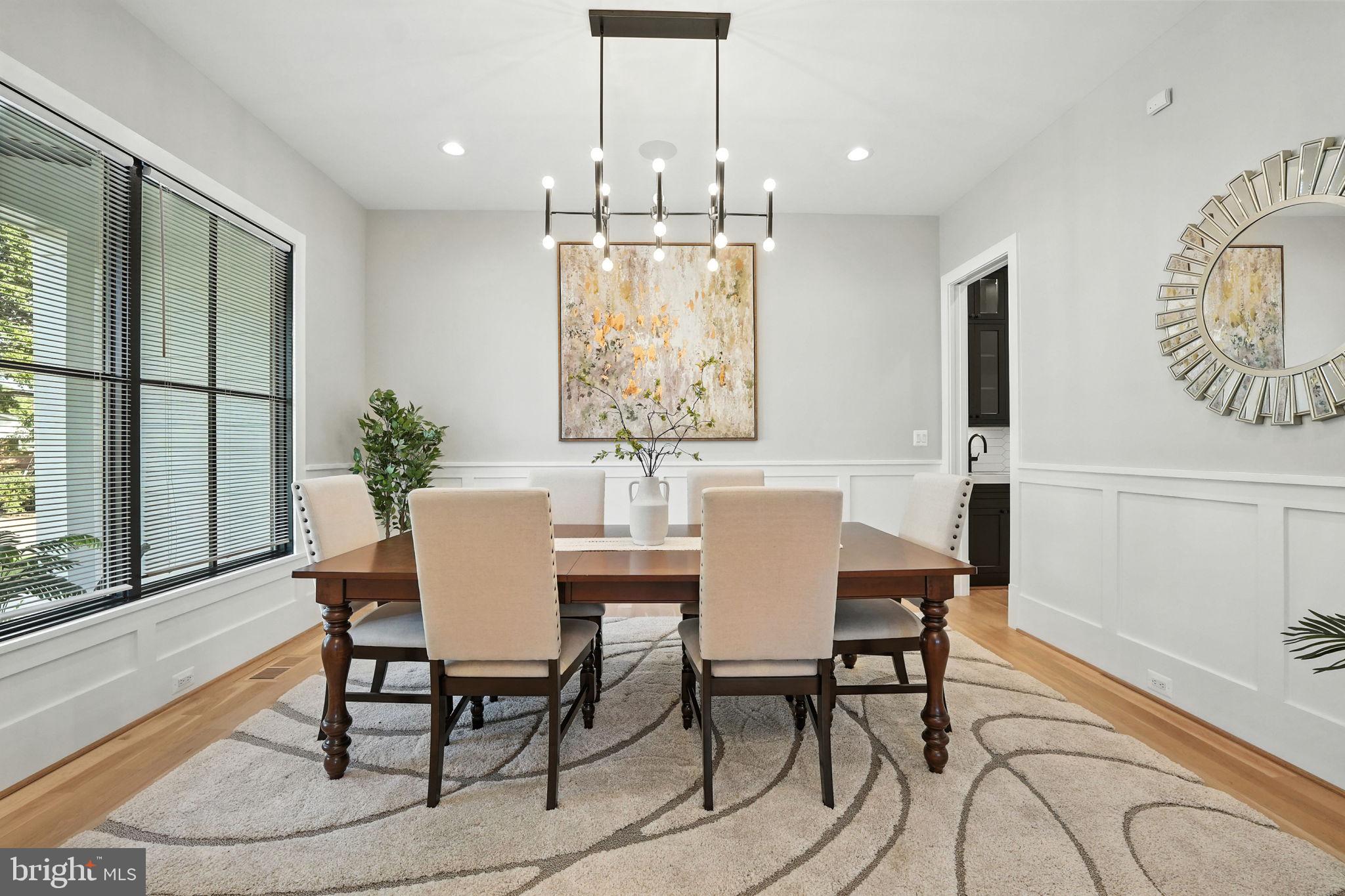 BROYHILL GLEN GARY PARK - Residential