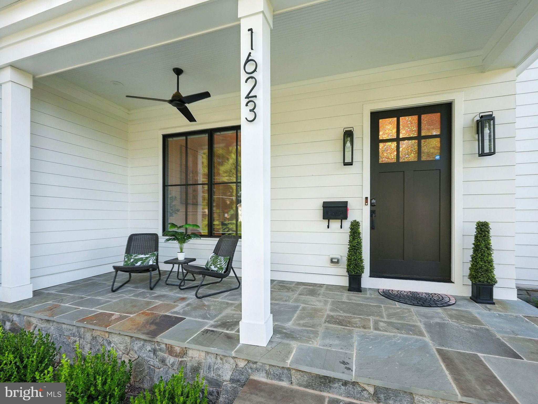 BROYHILL GLEN GARY PARK - Residential