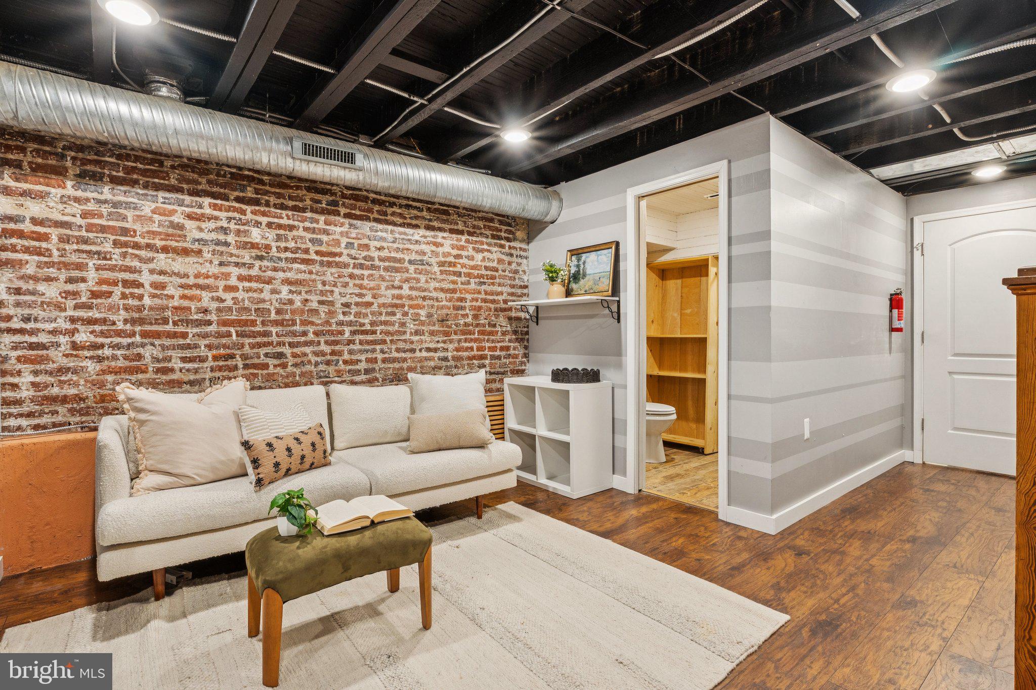 CANTON - Residential Lease