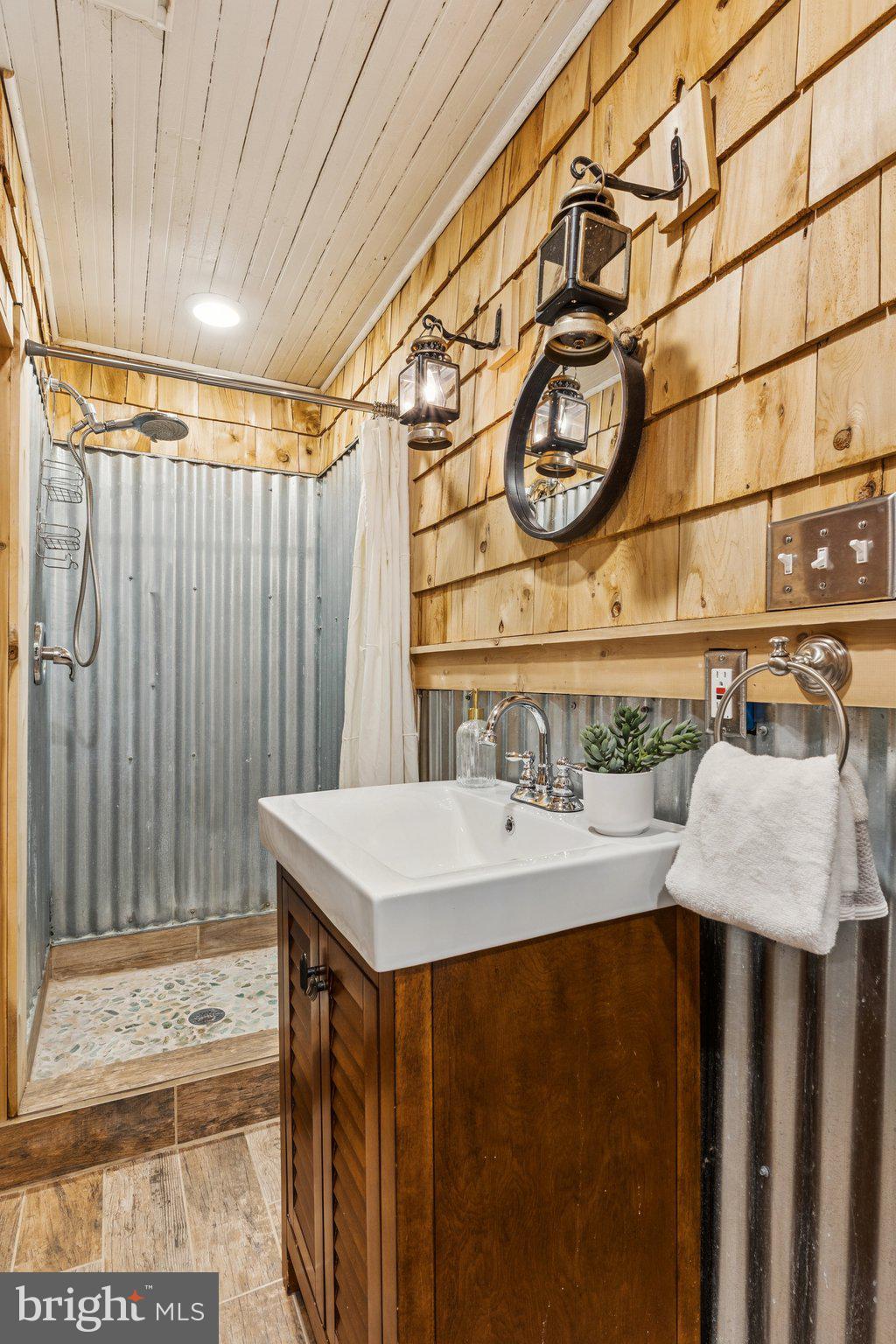 CANTON - Residential Lease