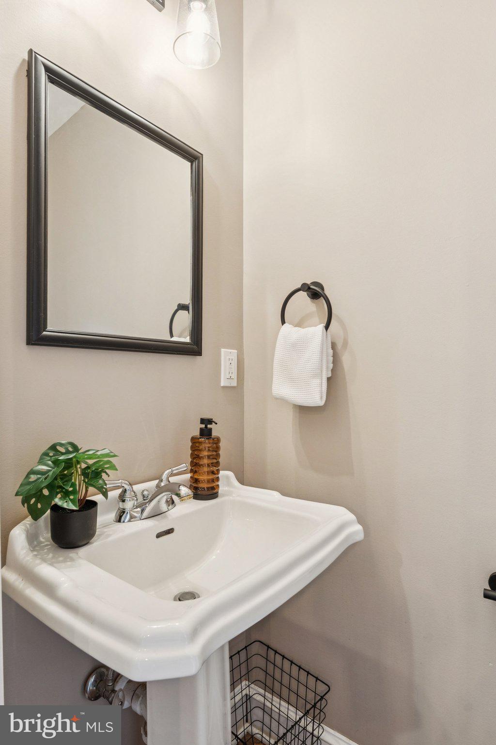 CANTON - Residential Lease